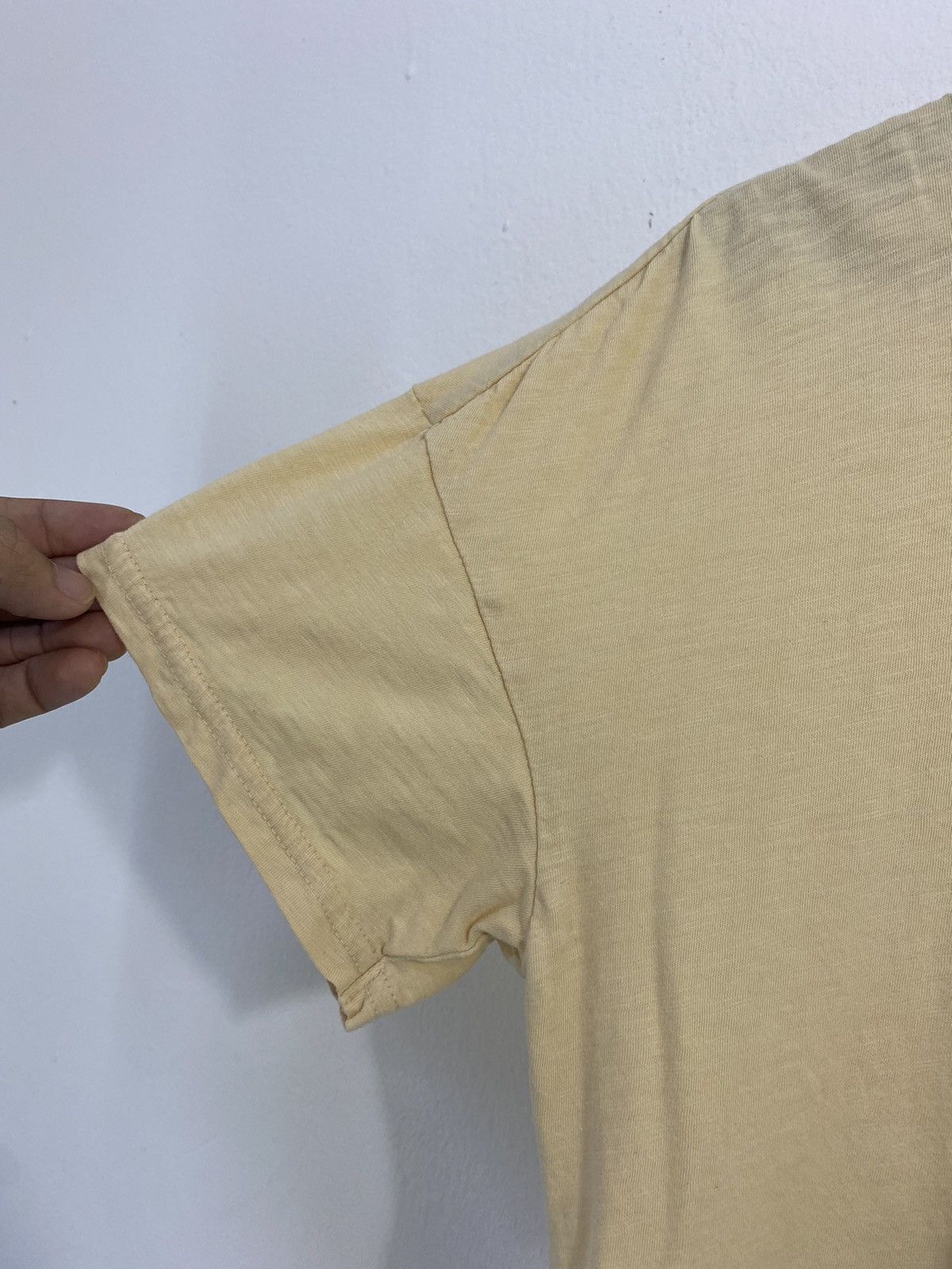 Undercover Undercover X Uniqlo Mickey Mouse Shirt Design Size US M / EU 48-50 / 2 - 6 Thumbnail