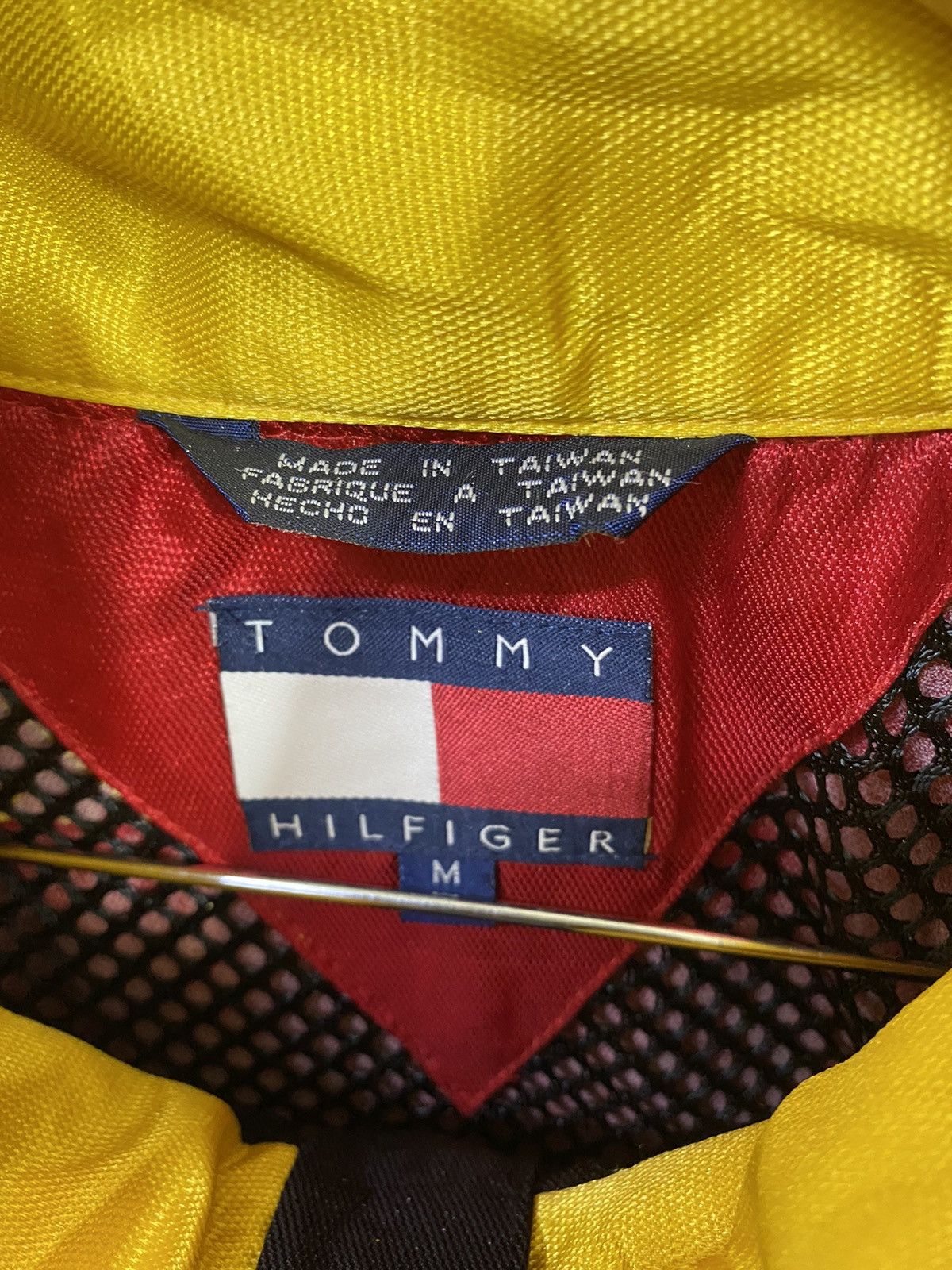 Tommy Hilfiger Tommy Hilfiger Windbreaker Anorak Design back Pocket Size US M / EU 48-50 / 2 - 5 Thumbnail