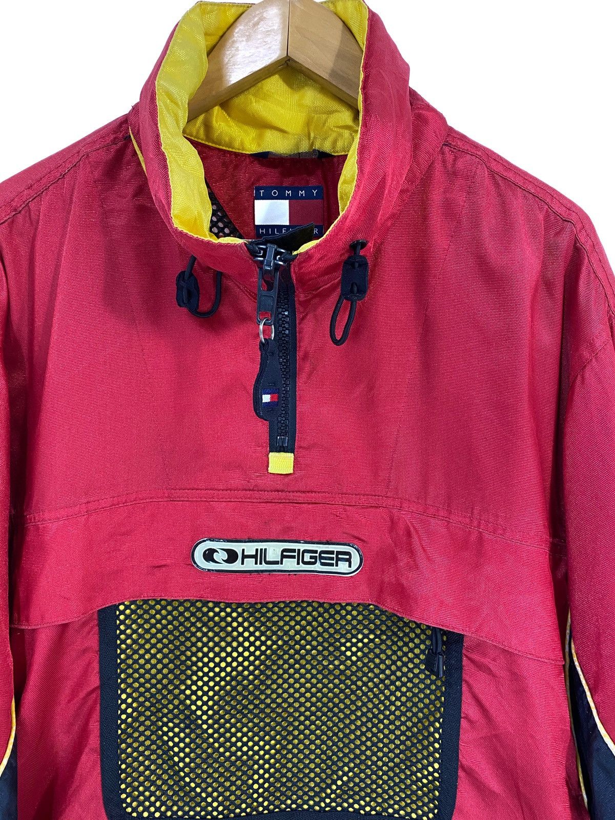 Tommy Hilfiger Tommy Hilfiger Windbreaker Anorak Design back Pocket Size US M / EU 48-50 / 2 - 4 Thumbnail