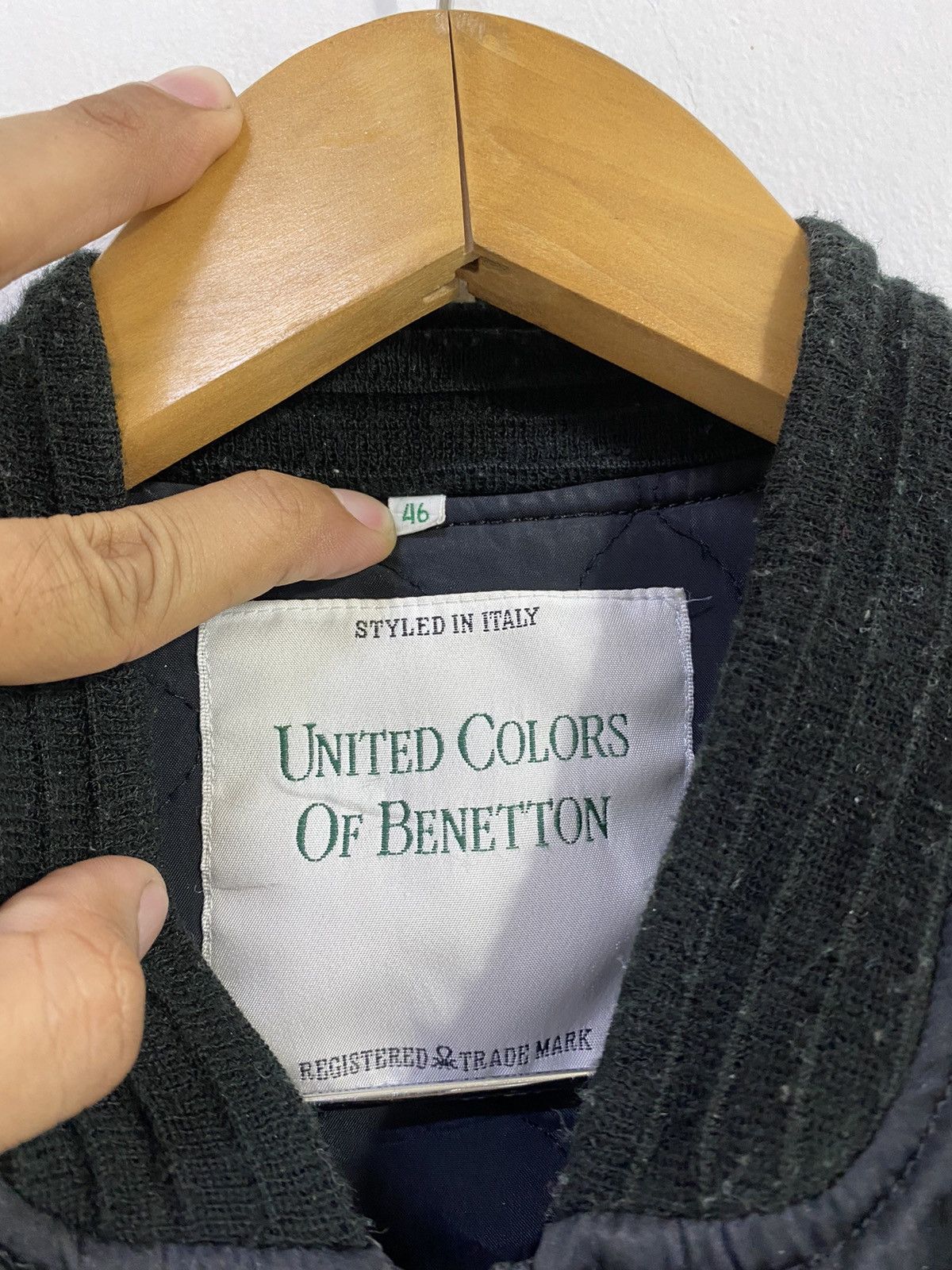 United Colors Of Benetton United Color Of Benetton Cropped Bomber Jacket Floral Logo Size US S / EU 44-46 / 1 - 3 Thumbnail