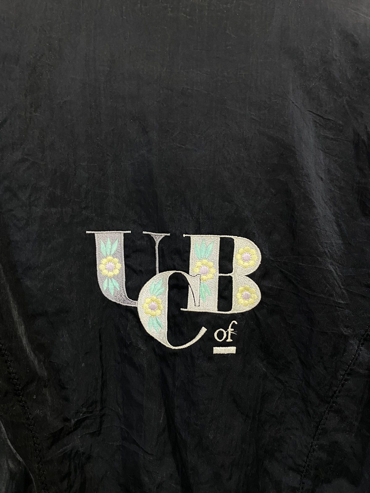 United Colors Of Benetton United Color Of Benetton Cropped Bomber Jacket Floral Logo Size US S / EU 44-46 / 1 - 6 Thumbnail