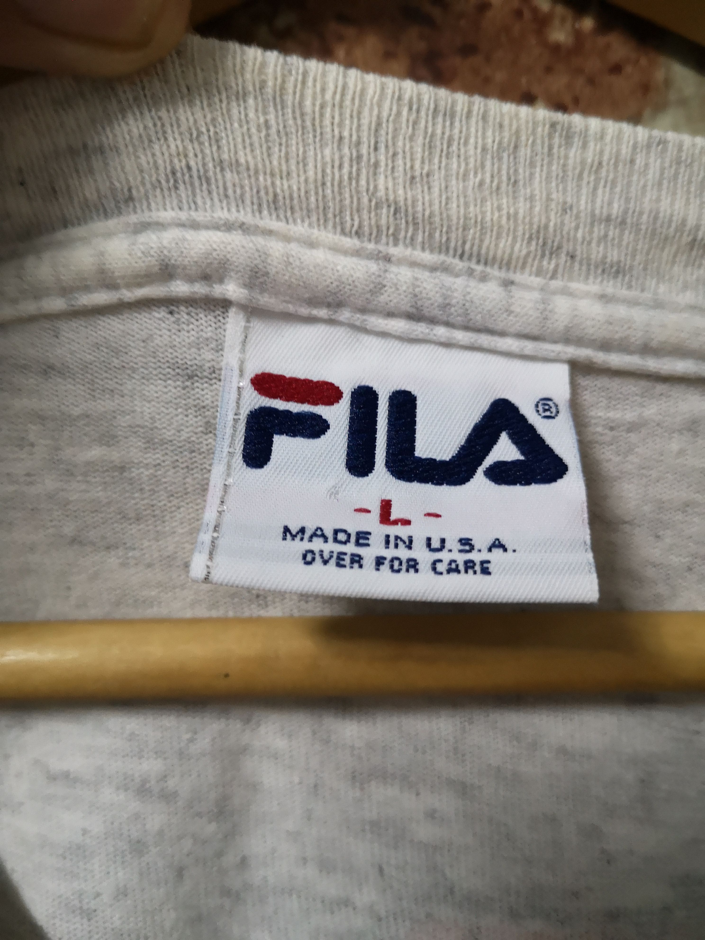 Fila Vintage Fila Big Logo Size US L / EU 52-54 / 3 - 5 Thumbnail