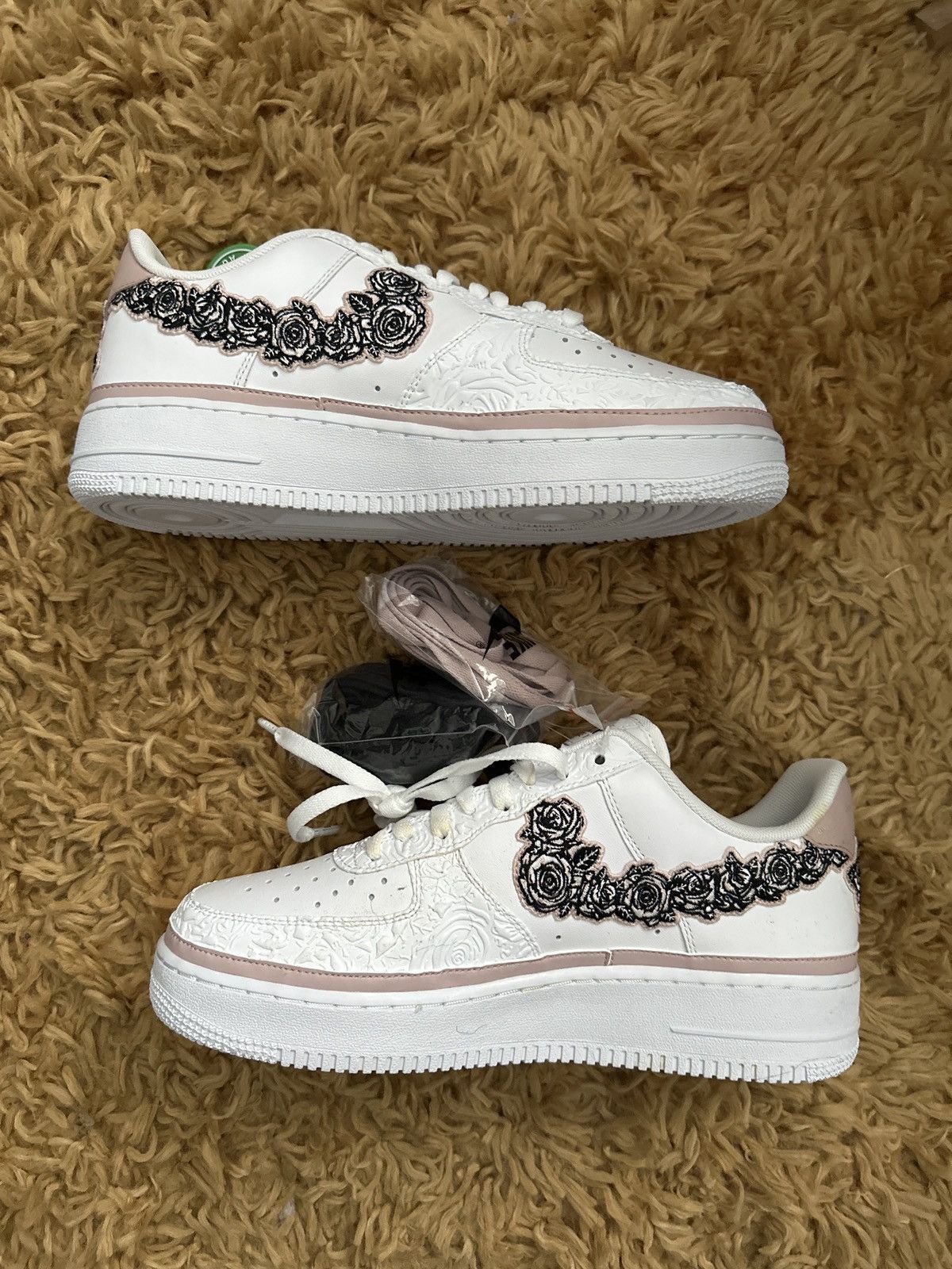 doernbecher nike air force 1