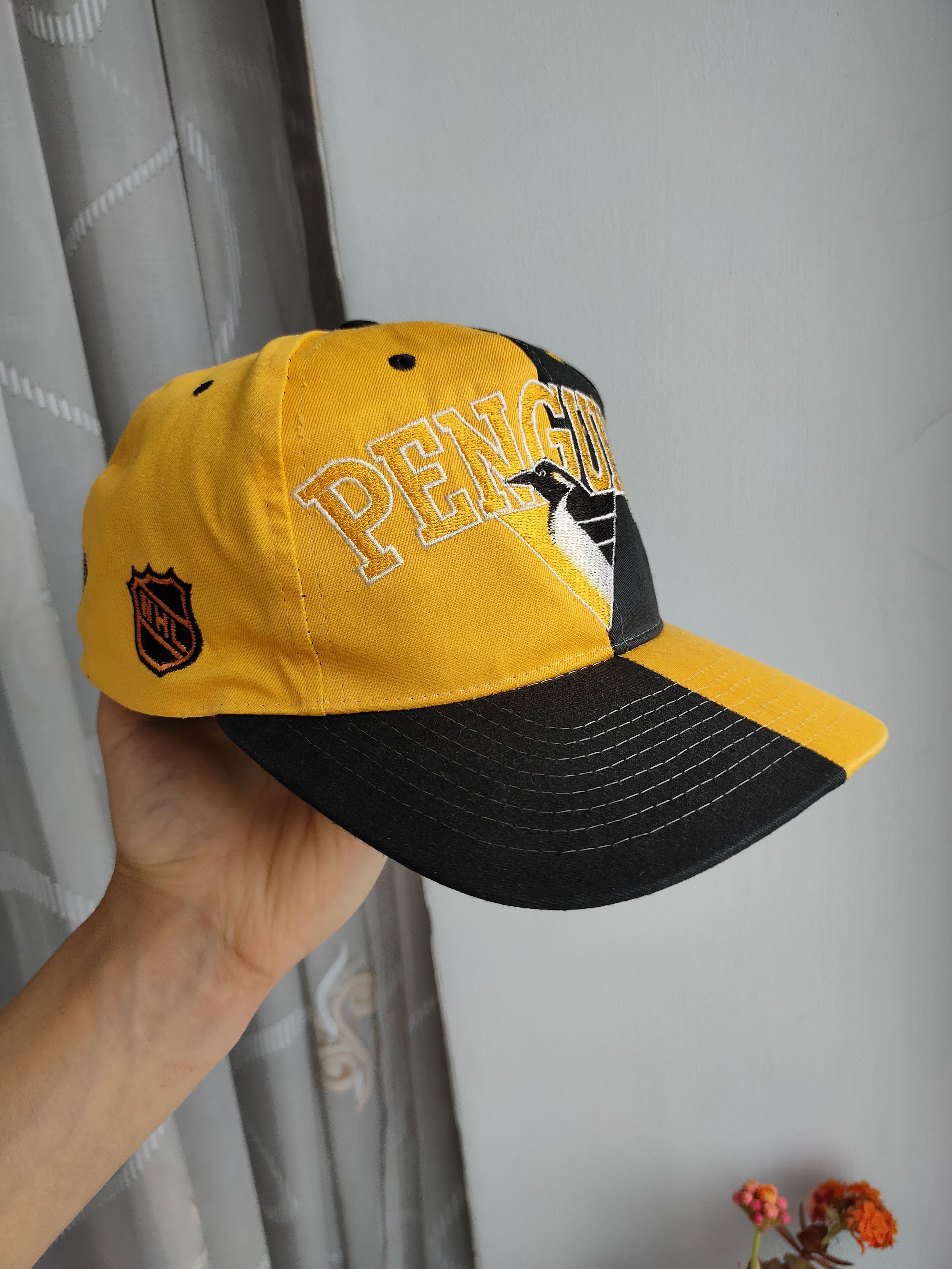 NHL NHL Pittsburgh Penguins vintage cap hat rare cap big logo PP Size ONE SIZE - 4 Thumbnail