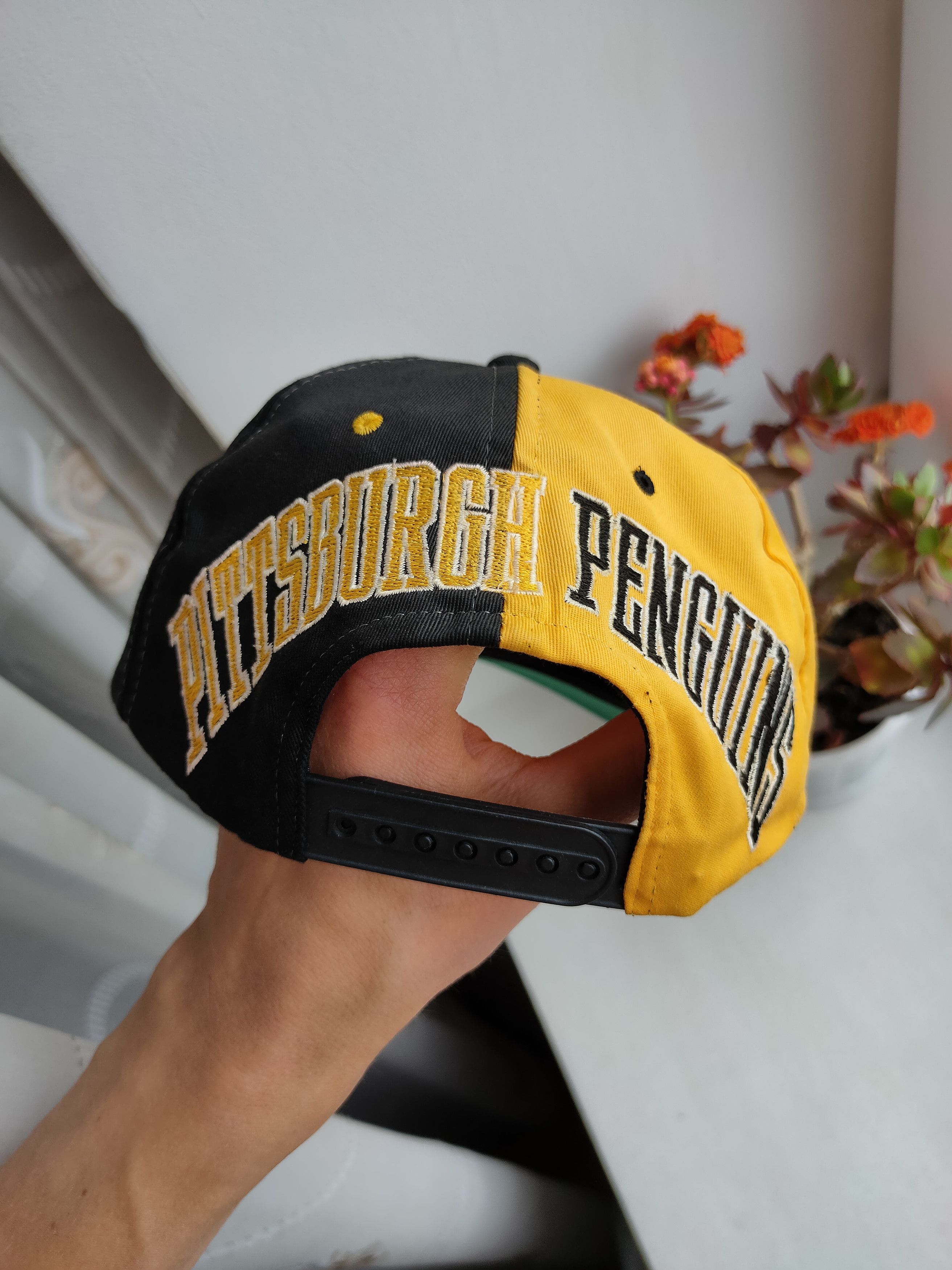 NHL NHL Pittsburgh Penguins vintage cap hat rare cap big logo PP Size ONE SIZE - 7 Thumbnail