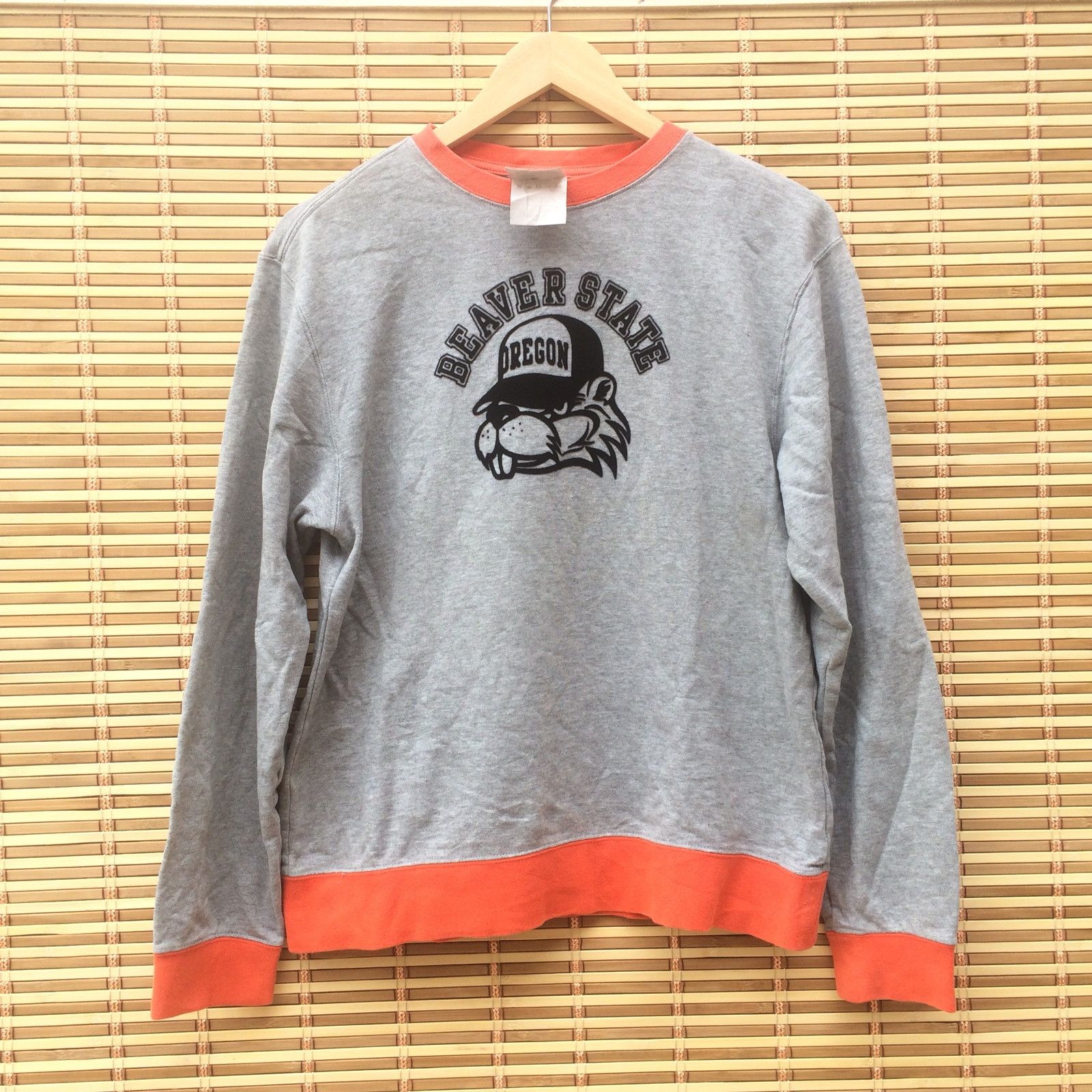 image of Nike Swoosh Dog’S Cap Oregon Printed Flock Swoosh Jumper in Grey, Men's (Size Small)