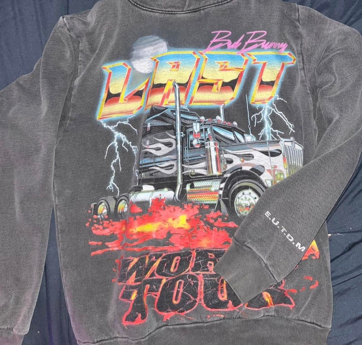 Other Bad Bunny Last World Tour Hoodie Vintage Gray Size US S / EU 44-46 / 1 - 1 Thumbnail
