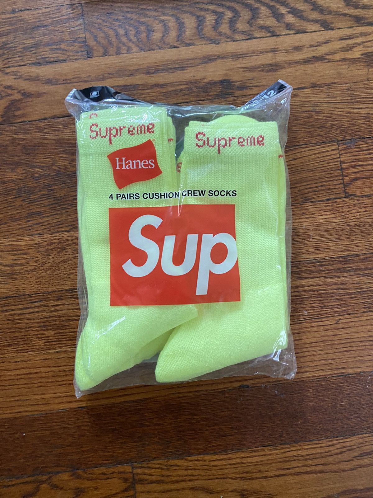 Hanes × Supreme Supreme/Hanes Socks (4 PACK) Size ONE SIZE - 1 Thumbnail