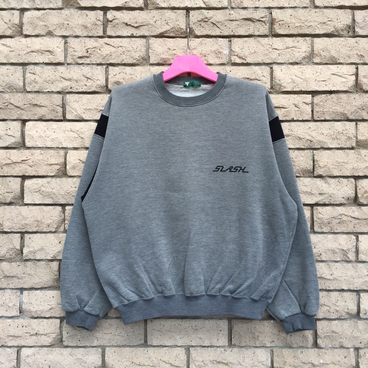 ASPECT sweatshirt spell out small logo.. SLASH logo..