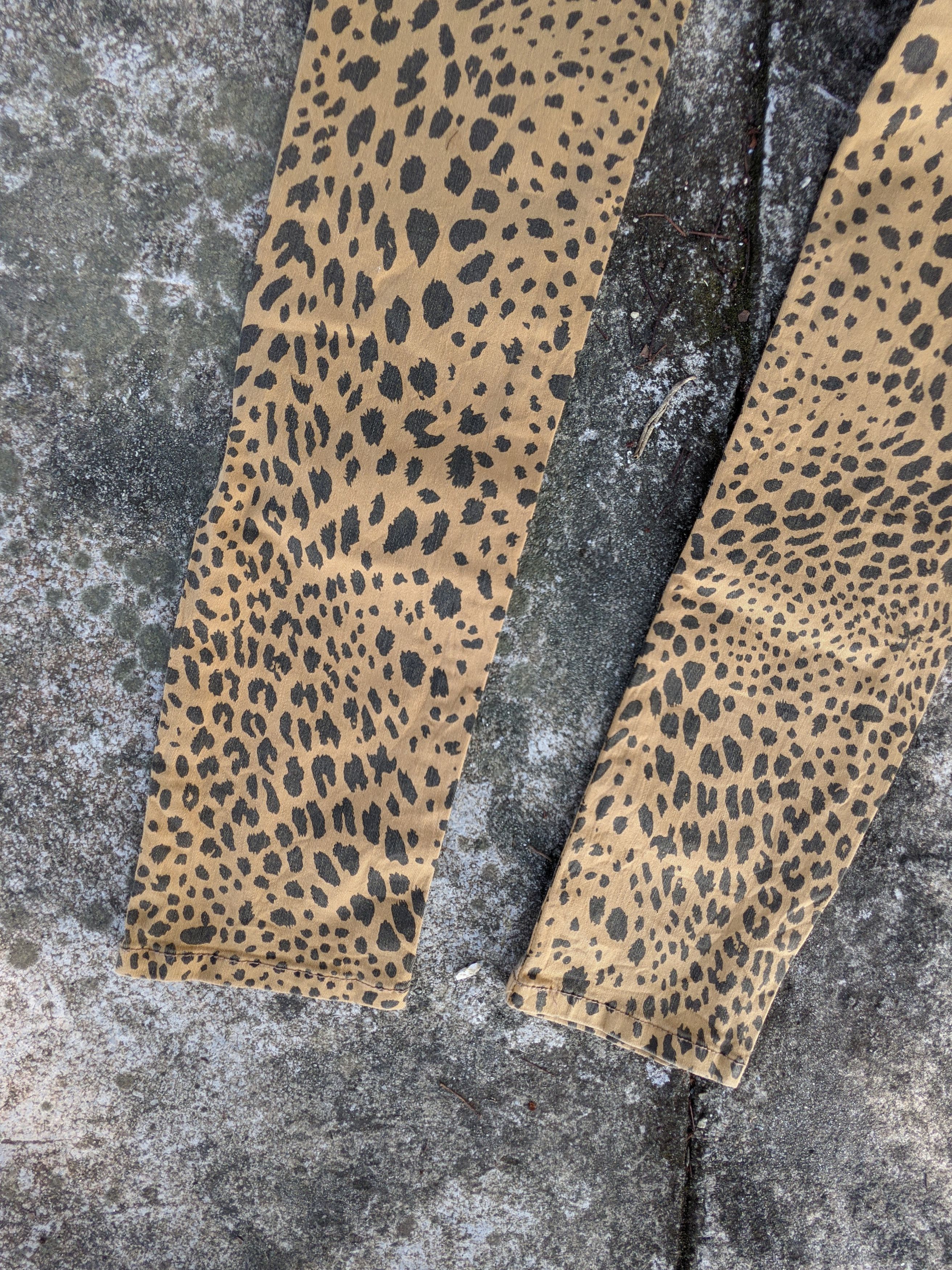 Cheap Monday × Japanese Brand ⚡️Steals⚡️ Cheap Monday Leopard Stretch Pant Size 26" / US 2 / IT 38 - 7 Thumbnail