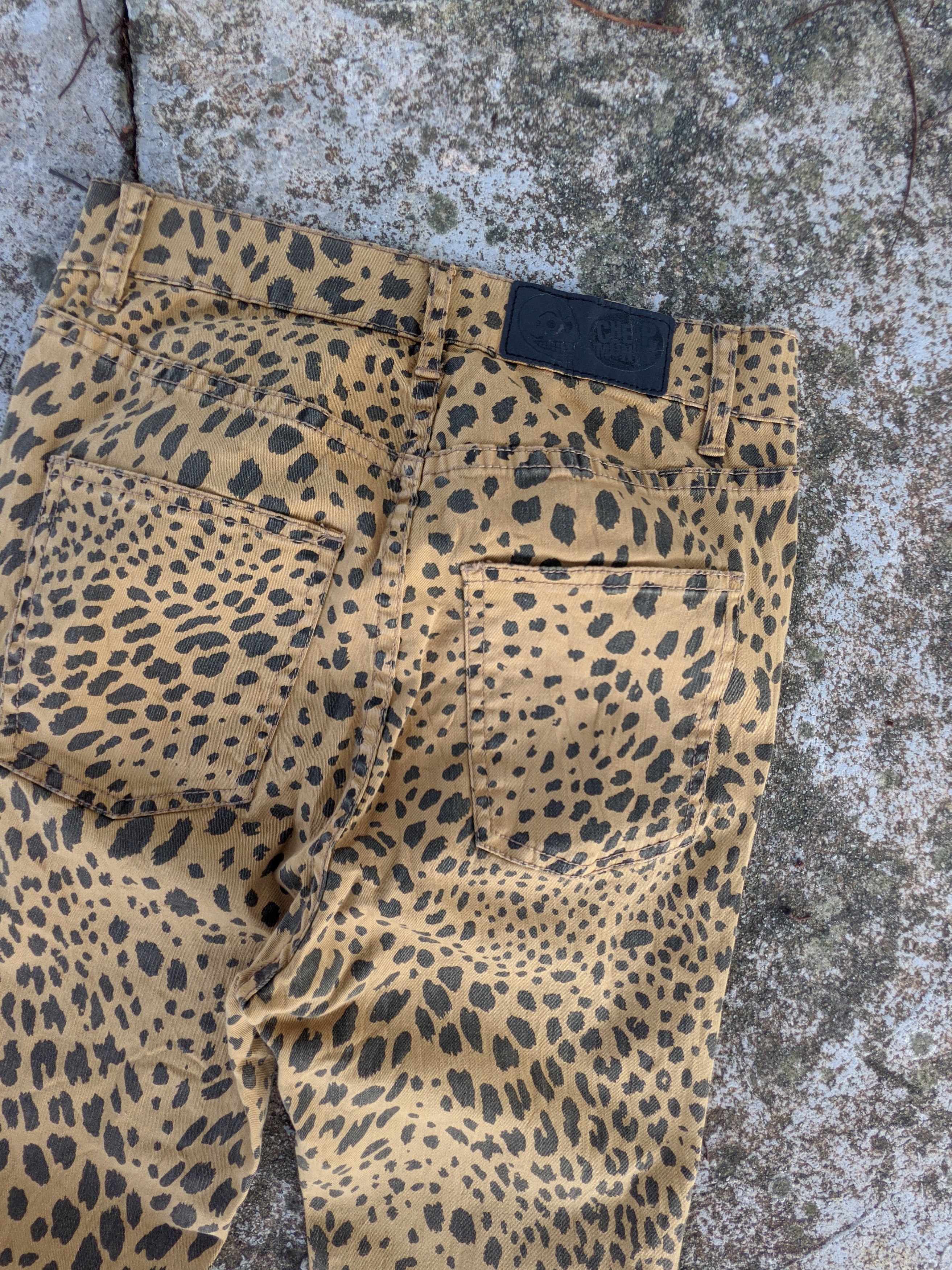 Cheap Monday × Japanese Brand ⚡️Steals⚡️ Cheap Monday Leopard Stretch Pant Size 26" / US 2 / IT 38 - 6 Thumbnail