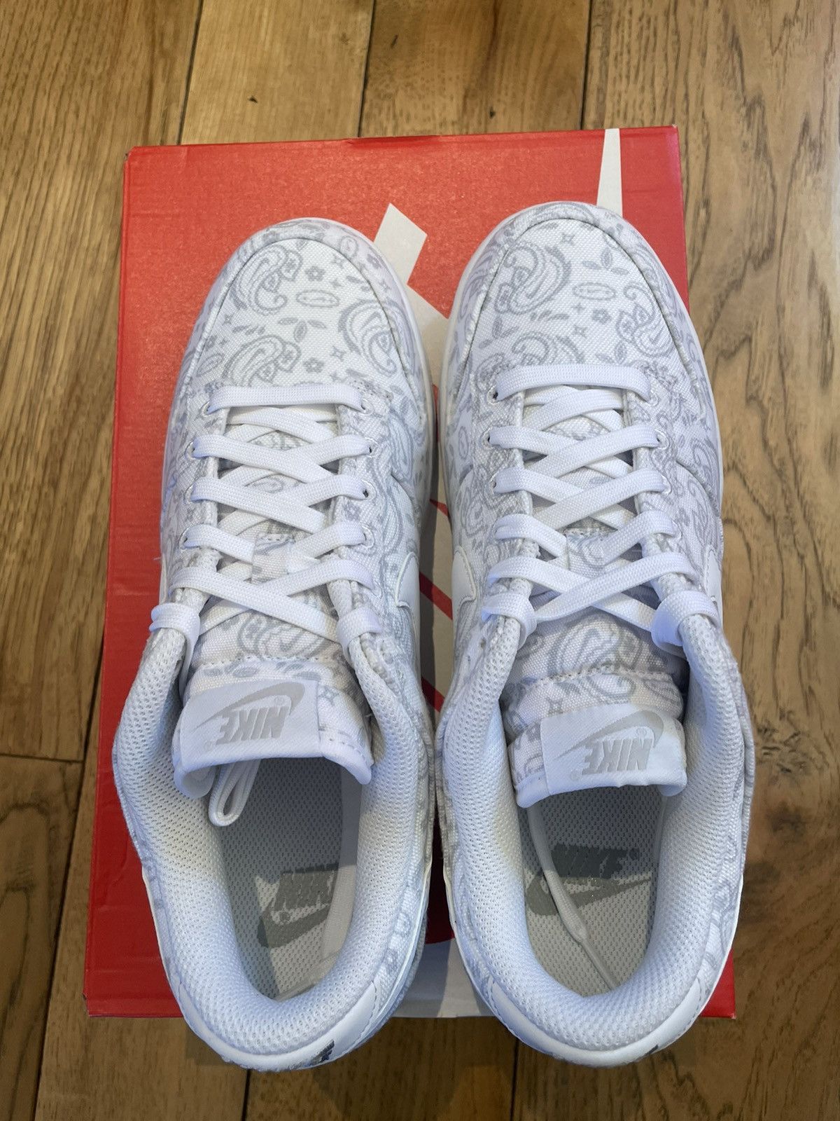 Nike Nike Dunk Low ESS W White Paisley 2022 Size US 9.5 / EU 42-43 - 5 Thumbnail