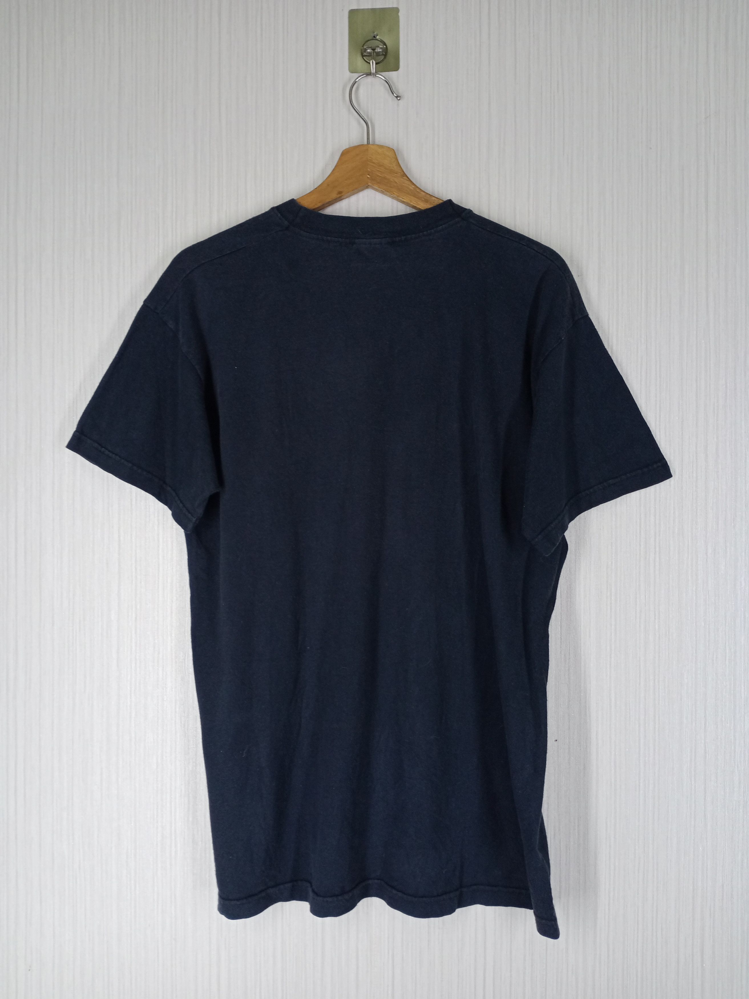 Band Tees Rare Vintage Nine Inch Nails Band tee Size US M / EU 48-50 / 2 - 5 Thumbnail