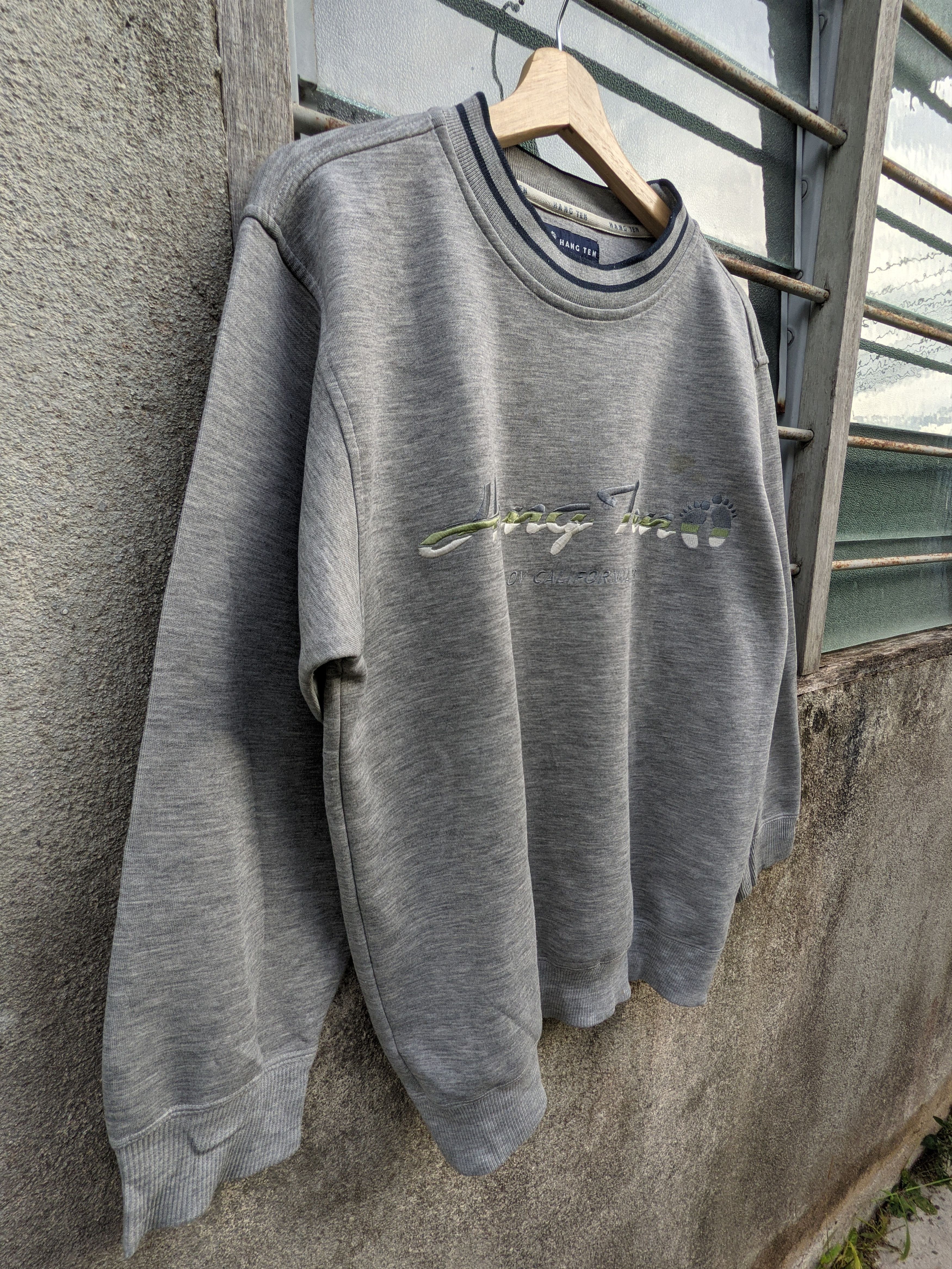 Hang Ten × Vintage Vintage Hang Ten embroidey spellout crewneck Size US M / EU 48-50 / 2 - 4 Thumbnail