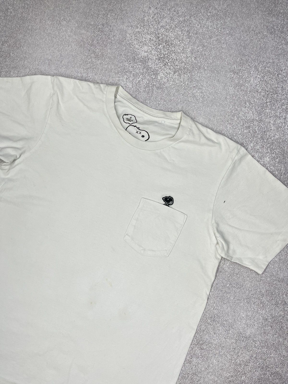 Kaws × Peanuts × Uniqlo Mens Uniqlo Kaws Peanuts T Shirt White Caloborations Size US S / EU 44-46 / 1 - 3 Thumbnail