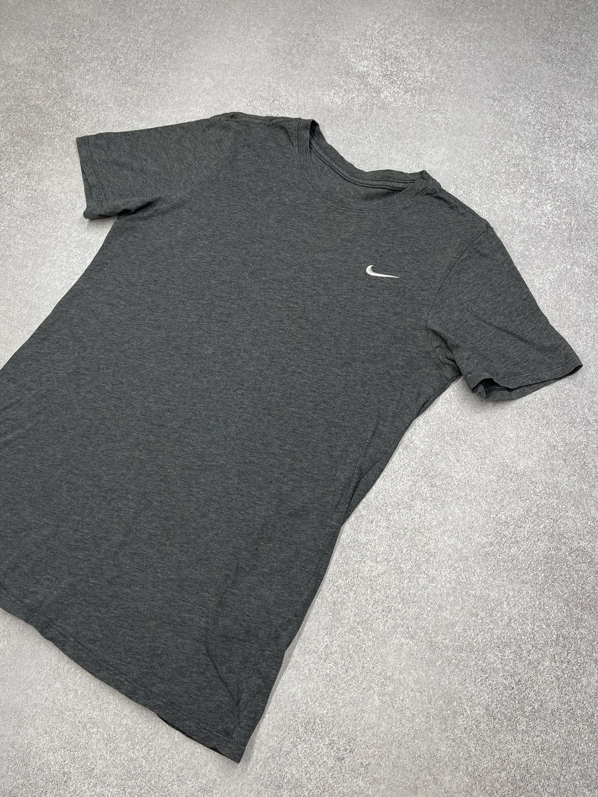 Nike Mens Nike Basic Grey T Shirt Y2K Drill Tn ACG Size US S / EU 44-46 / 1 - 3 Thumbnail