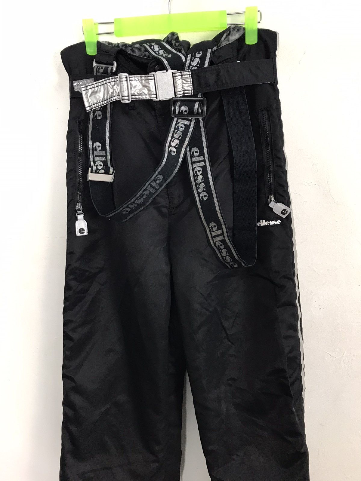Ellesse × Sports Specialties My Signal Ellesse Pant Hiking Quilted Tactical Design Size US 29 - 3 Thumbnail