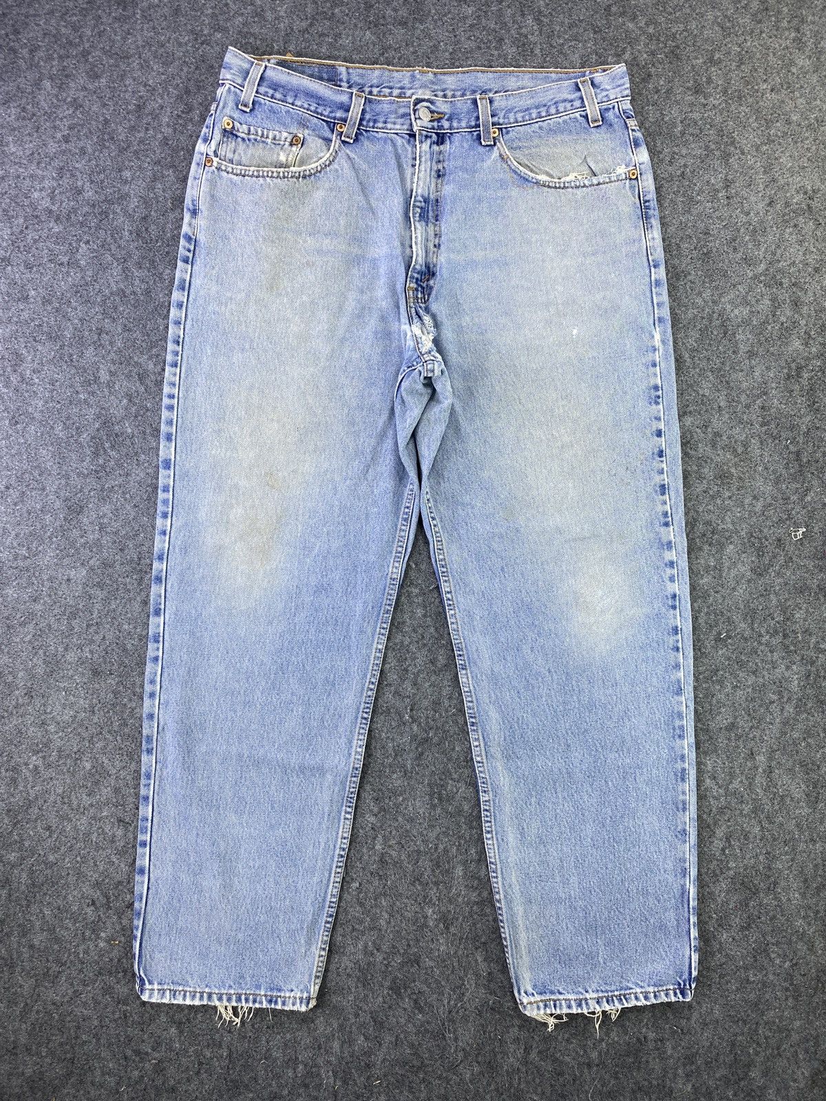 Levi's Vintage Levi's 550 Jeans Blue Wash 38x30 - J727 Size US 38 / EU 54 - 1 Thumbnail