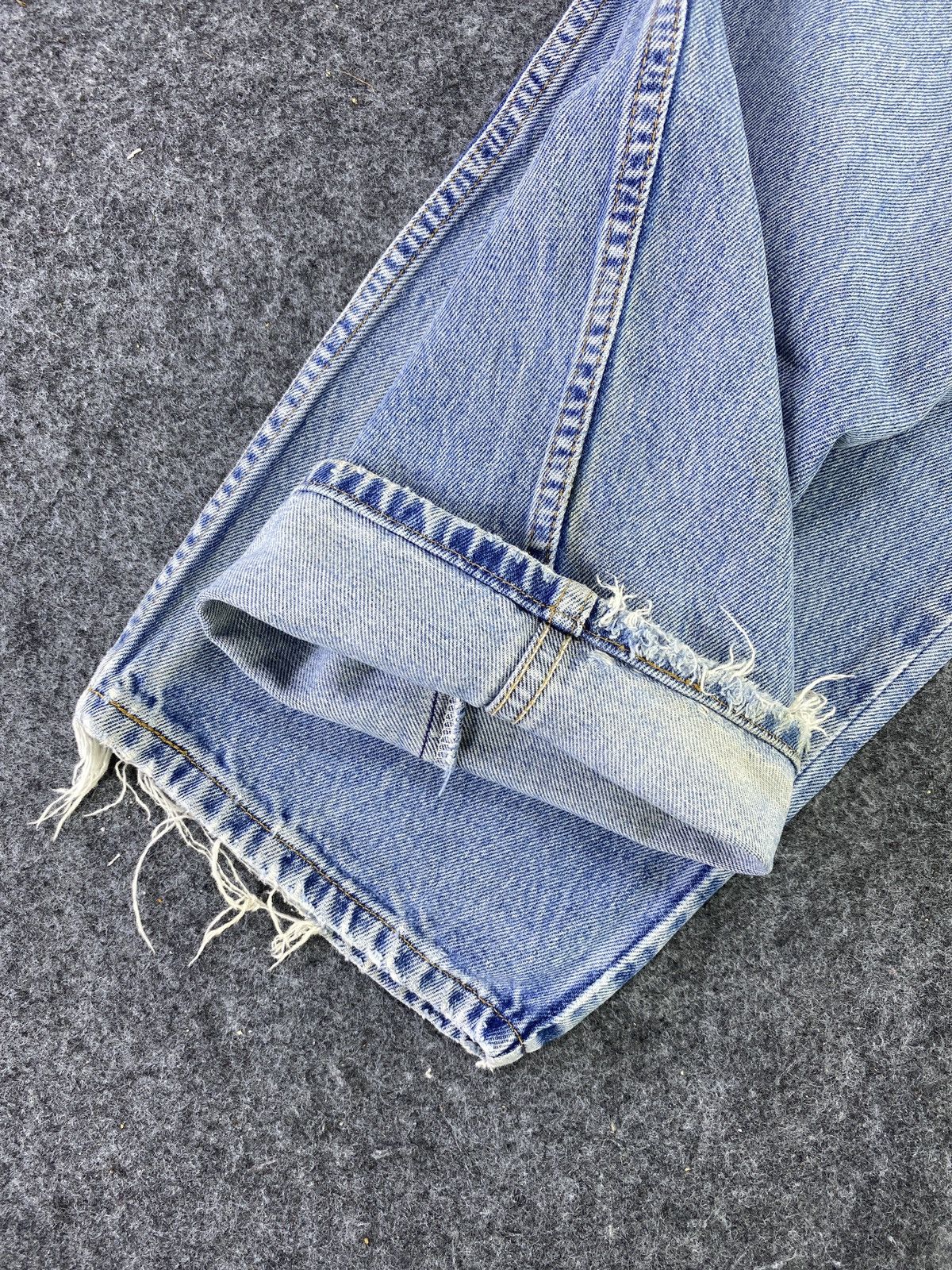 Levi's Vintage Levi's 550 Jeans Blue Wash 38x30 - J727 Size US 38 / EU 54 - 7 Thumbnail