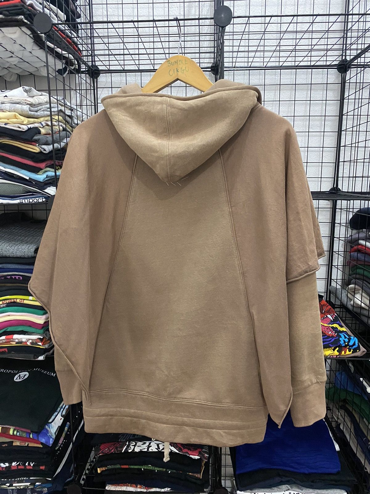 Japanese Brand OKIRAKU HODDIES SWEATER NICE DESIGN Size US XS / EU 42 / 0 - 3 Thumbnail