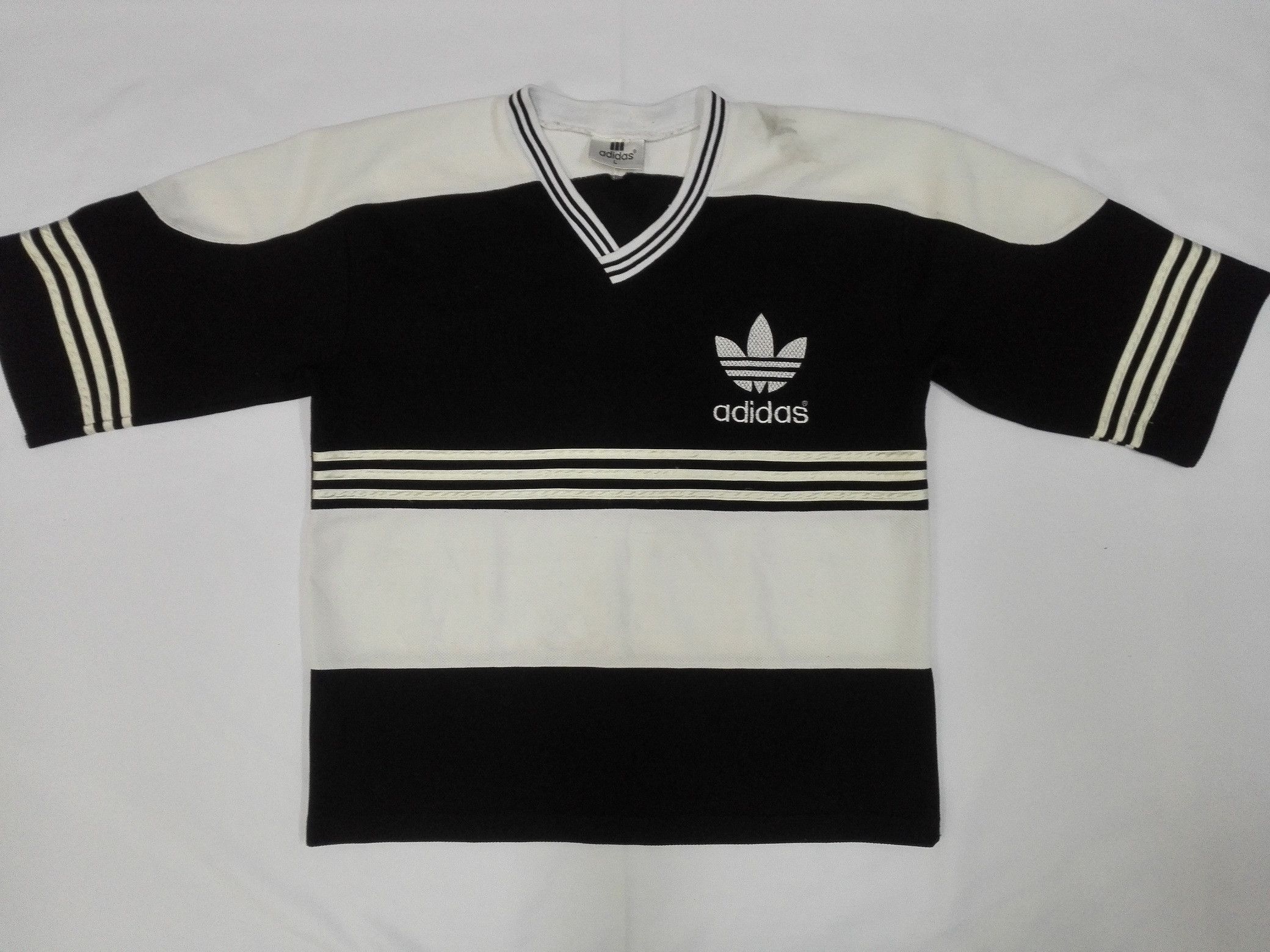 Adidas VINTAGE 90’s ADIDAS TREFOIL BIG LOGO JERSEY Size US L / EU 52-54 / 3 - 1 Thumbnail
