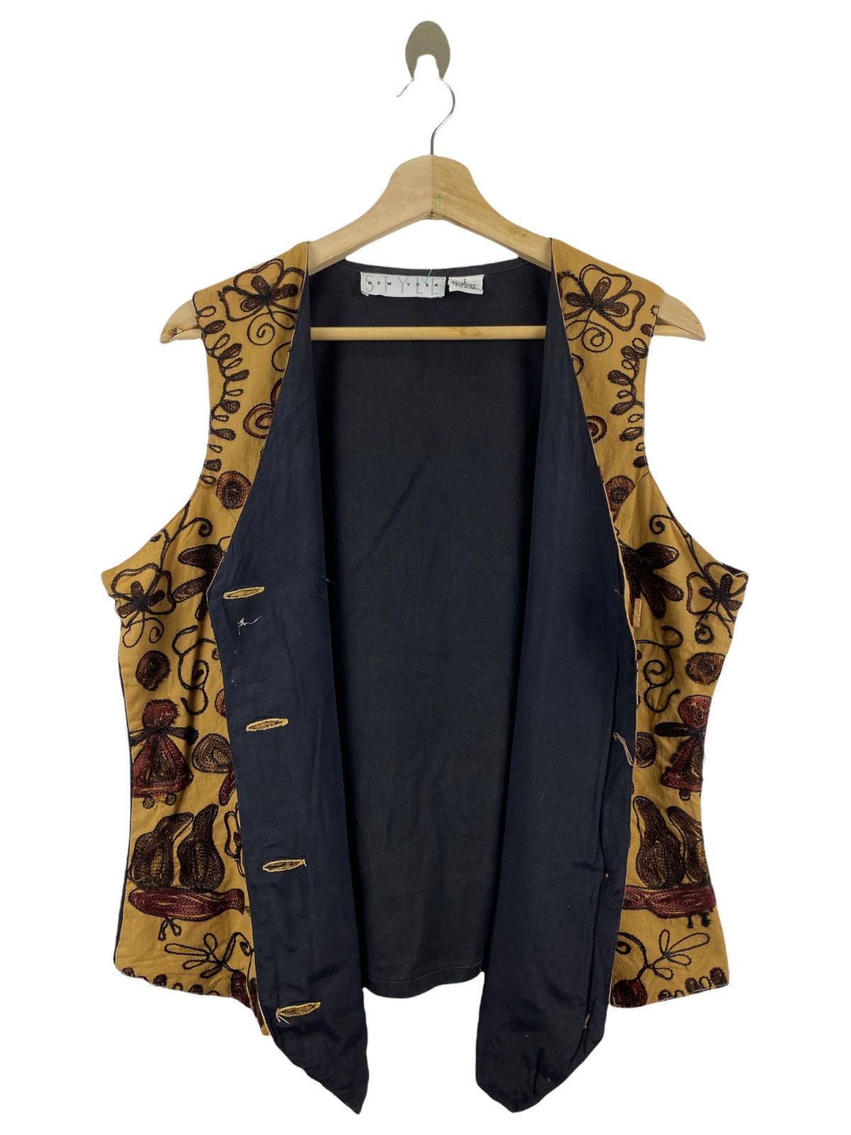 Other New York Style embroidery vest nice design Size US L / EU 52-54 / 3 - 5 Thumbnail
