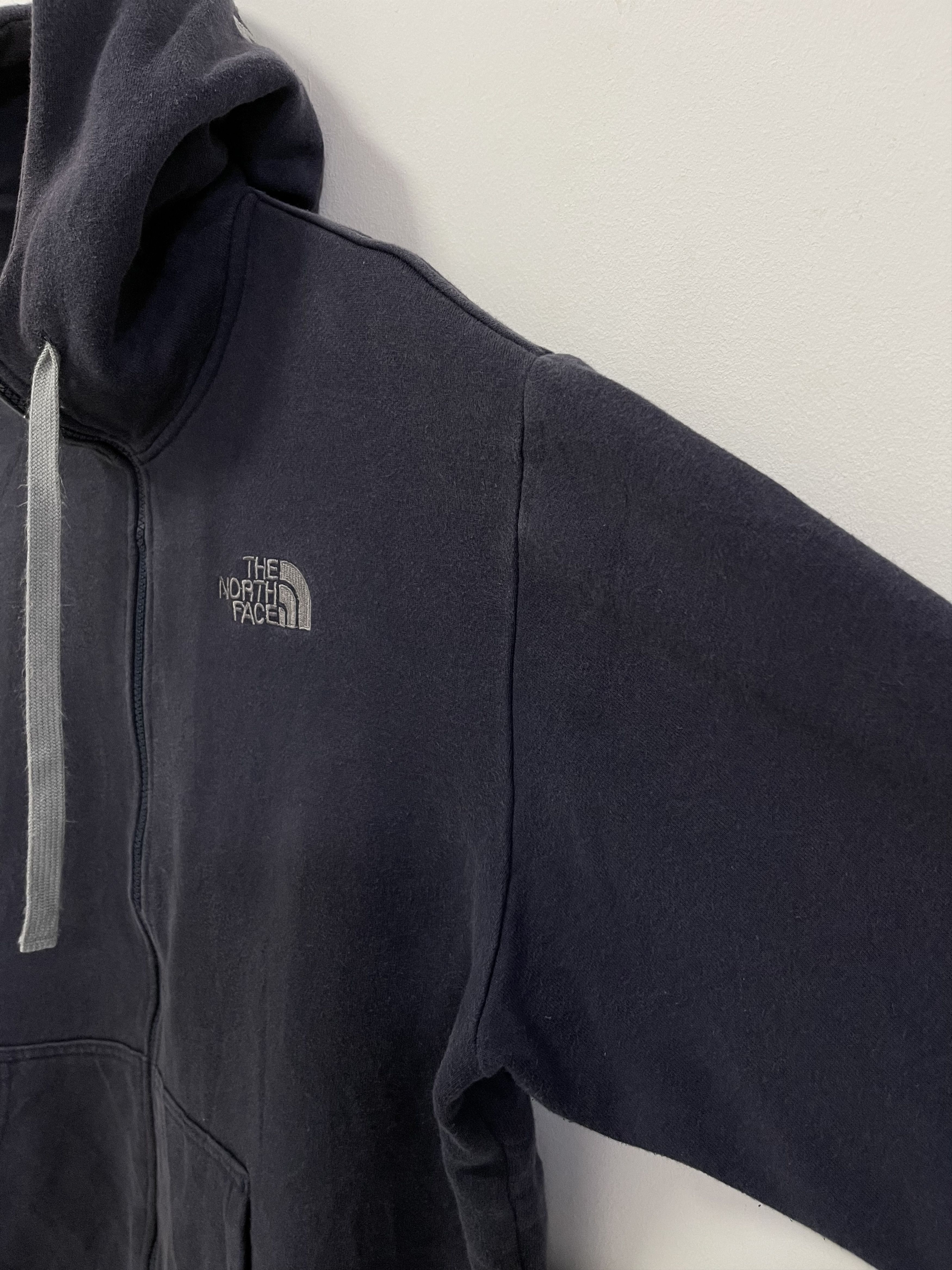 The North Face Vintage The North Face Embroidery Spellout Zip Up Hoodie Size L / US 10 / IT 46 - 3 Thumbnail