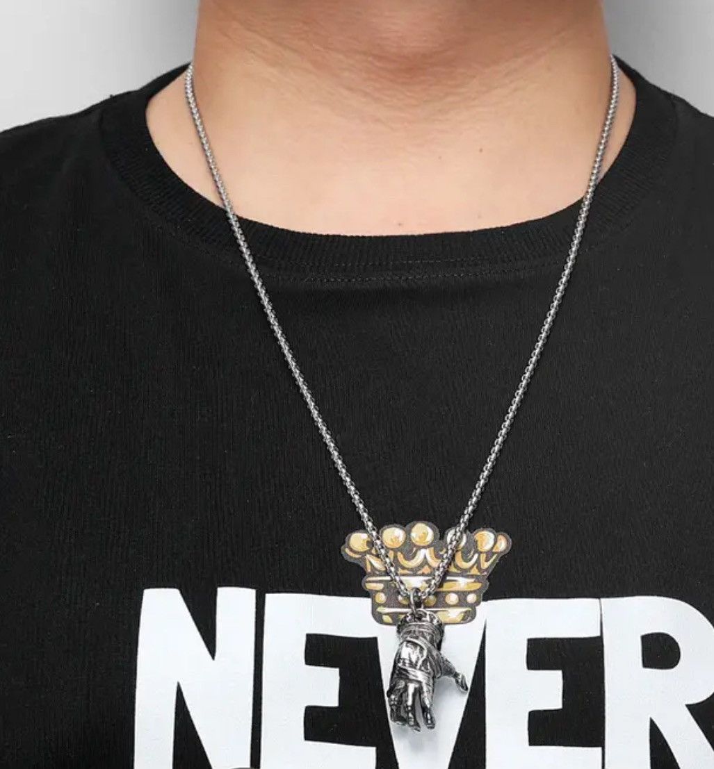 Jewelry Gothic Devil Hand Skull Pendant Necklace Size ONE SIZE - 2 Thumbnail