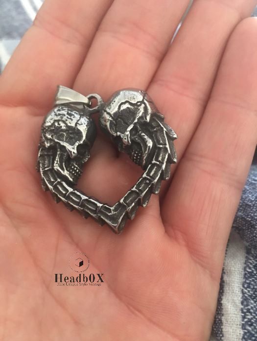 Jewelry Double Skull Heart Necklace Pendant Size ONE SIZE - 2 Thumbnail