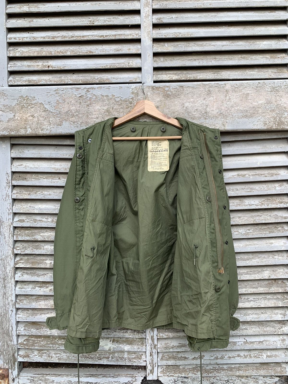 Vintage 🪖Vintage 80s USAF EXTREME COLD WEATHER MILITARY JACKET Size US M / EU 48-50 / 2 - 10 Thumbnail