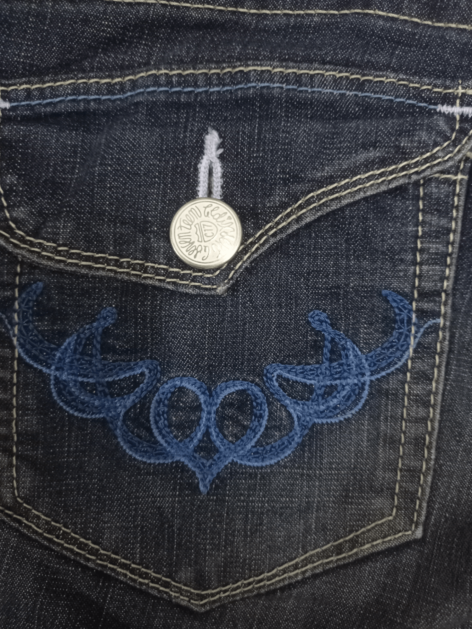 Japanese Brand Vintages Japanese Brand Distressed Flare Jeans Size US 29 - 8 Thumbnail