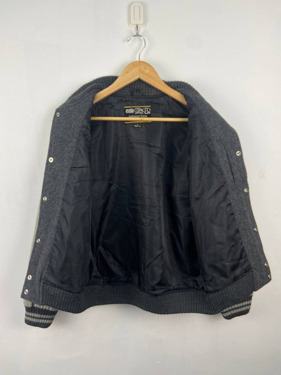 Japanese Brand Vintage GQ Mens Wear Wool Varsity Jacket Size US L / EU 52-54 / 3 - 3 Thumbnail