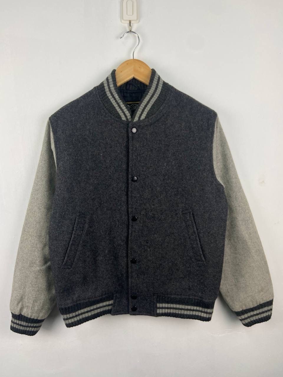 Japanese Brand Vintage GQ Mens Wear Wool Varsity Jacket Size US L / EU 52-54 / 3 - 1 Thumbnail