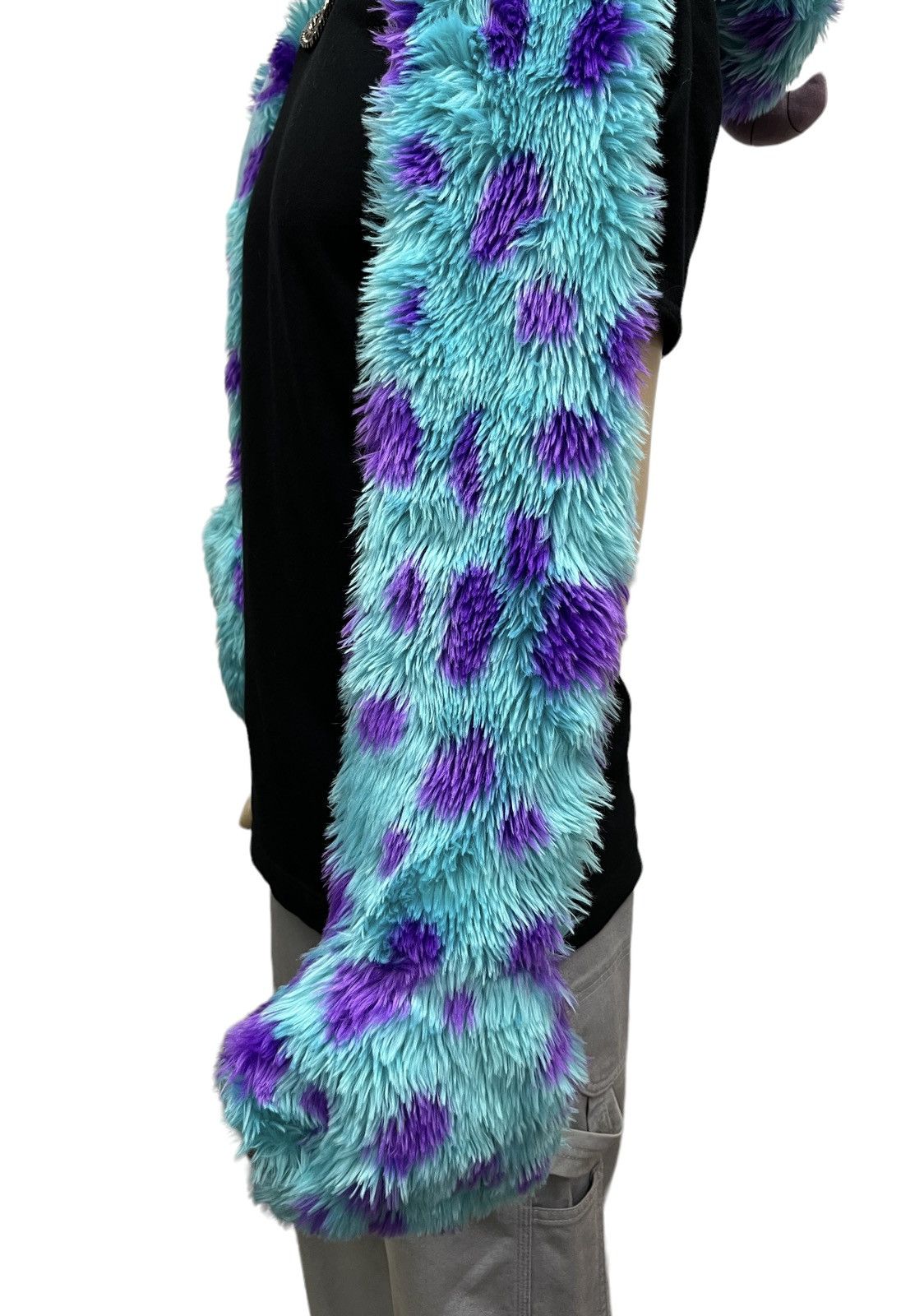 Disney 🔥MONSTERS UNIVERSITY SULLEY Fluffy Beanie Scarf Hand Warmer Size ONE SIZE - 7 Thumbnail