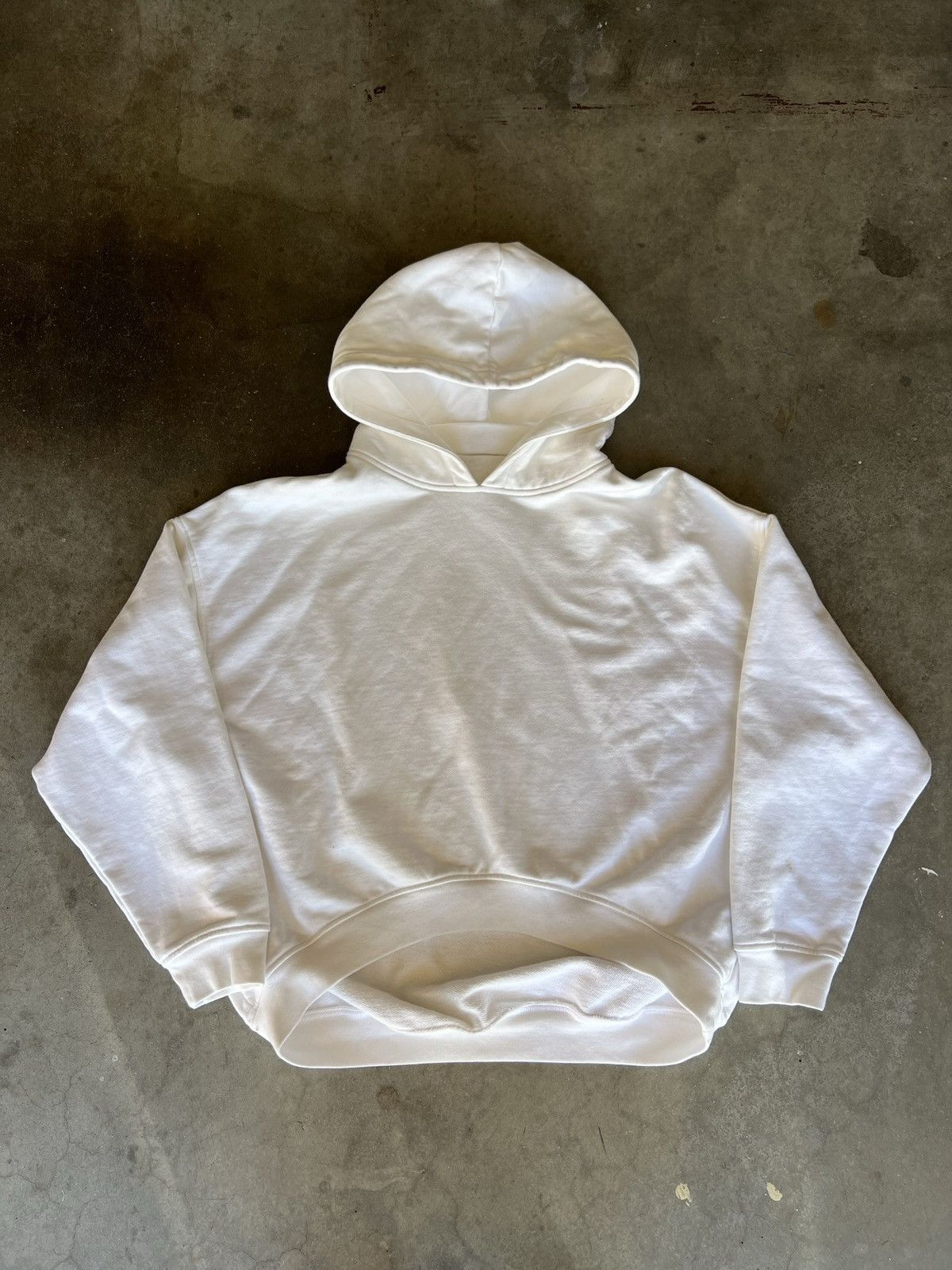image of Fffpostalservice Sample Round Hem Blank Hoodie Sweatshirt in White, Men's (Size Small)