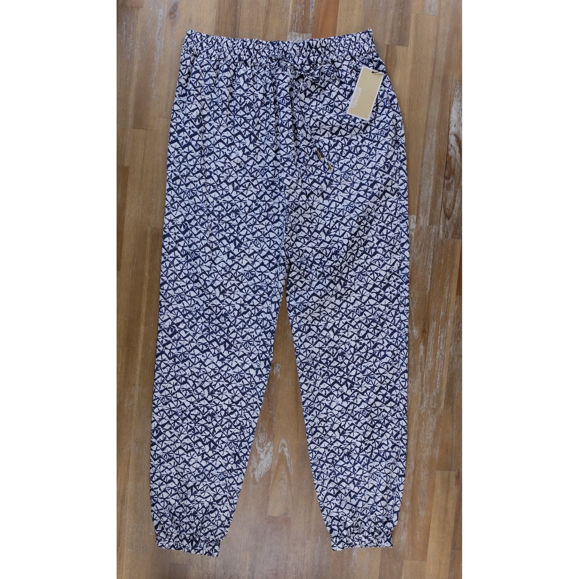Michael Kors MICHAEL KORS white navy blue print lightweight silk pants 6 Size 28" / US 6 / IT 42 - 1 Thumbnail