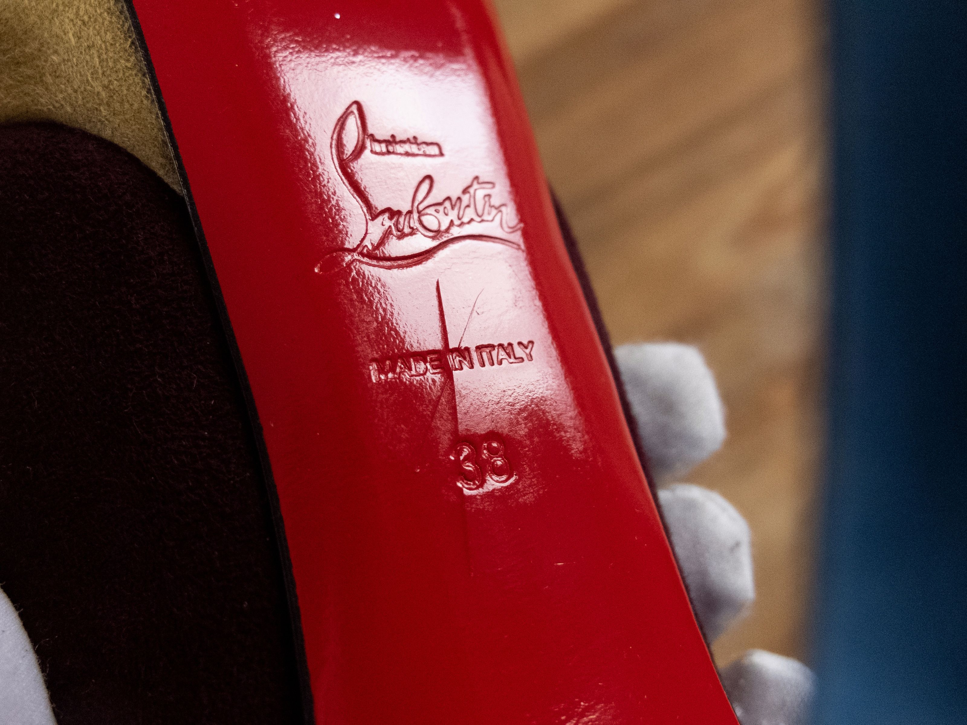 Christian Louboutin CHRISTIAN LOUBOUTIN Lady Peep burgundy suede platform pumps Size US 8 / IT 38 - 11 Thumbnail
