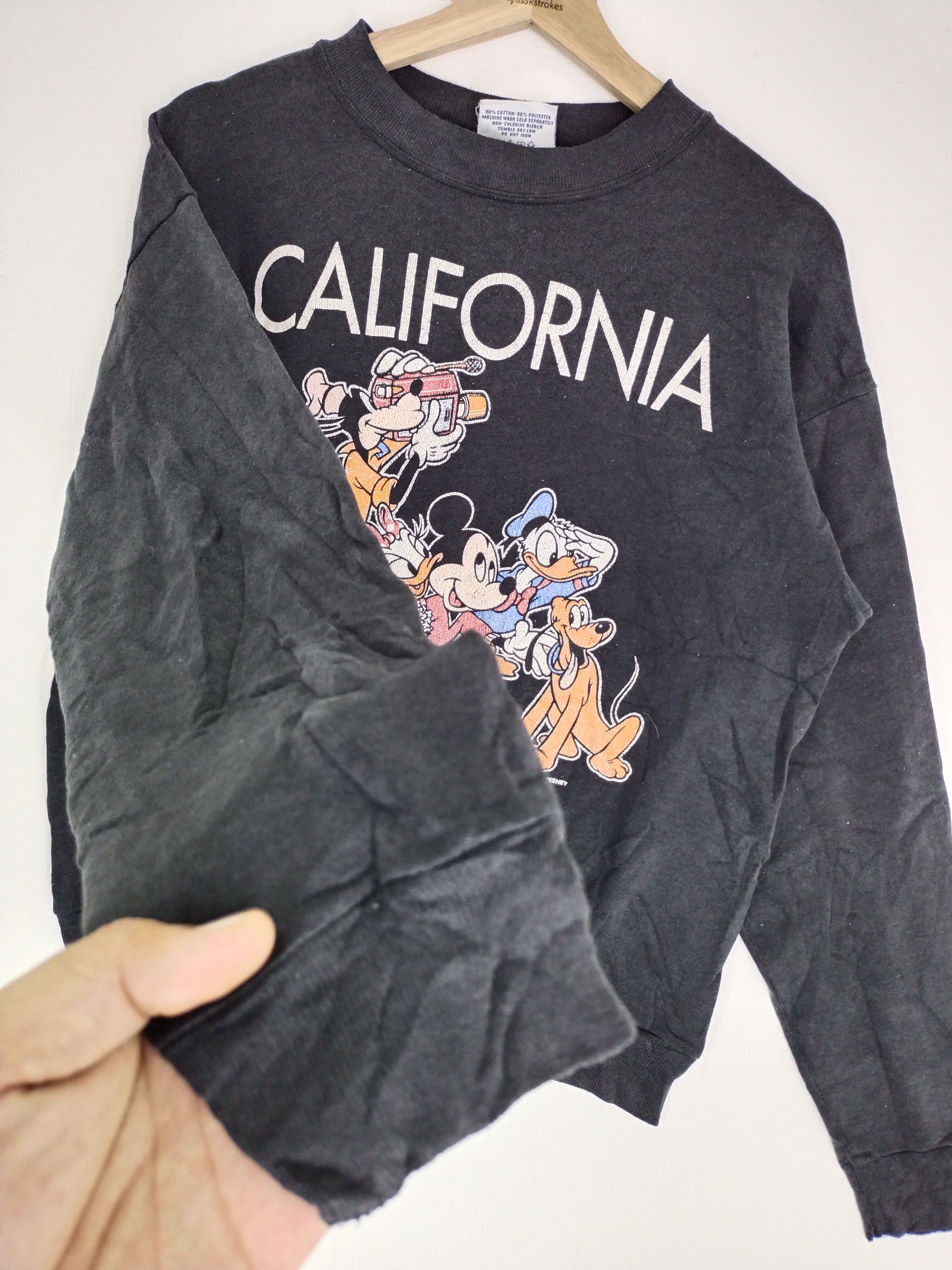 Cartoon Network VTG 80s DISNEY & FRIEND CALIFORNIA FADED SWEATSHIRT Size US M / EU 48-50 / 2 - 7 Thumbnail