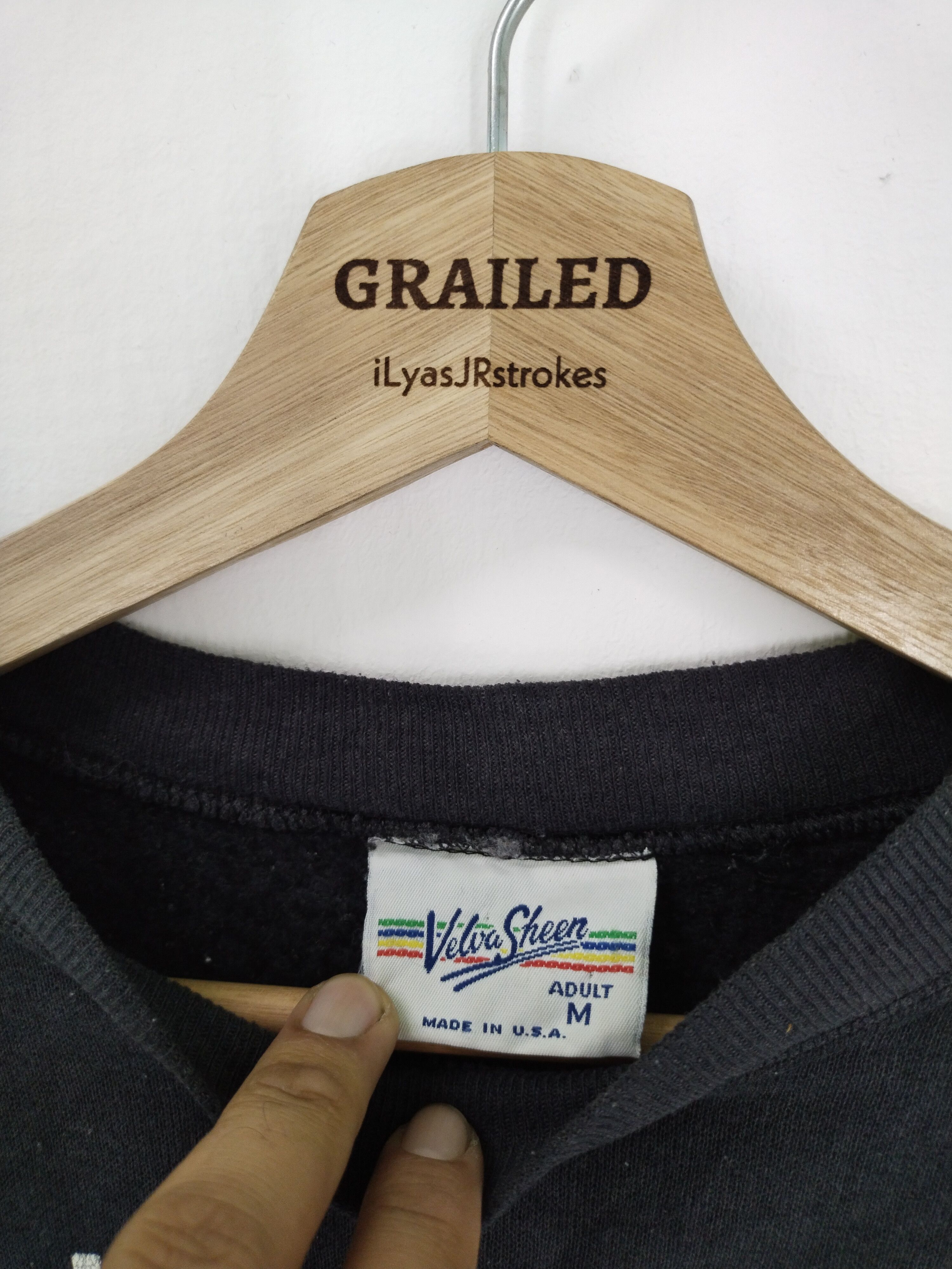 Cartoon Network VTG 80s DISNEY & FRIEND CALIFORNIA FADED SWEATSHIRT Size US M / EU 48-50 / 2 - 14 Thumbnail