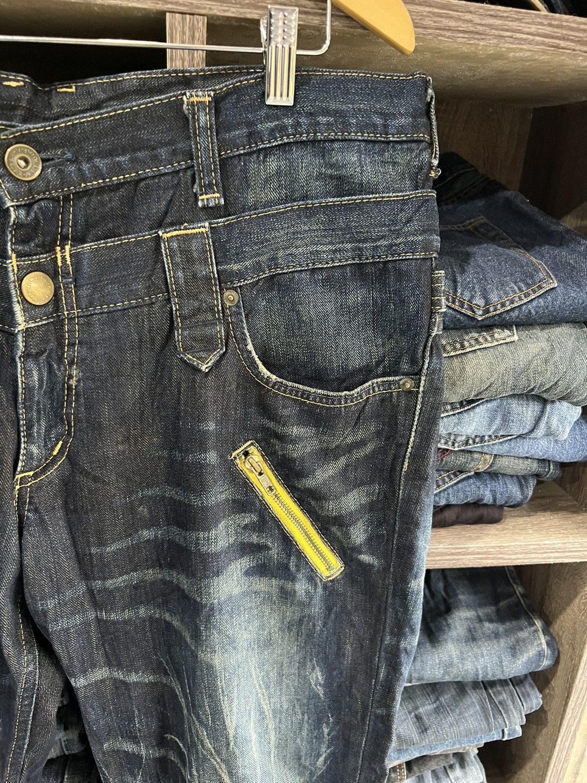 Wrangler 🔥Wrangler Double Waist Bondage Distressed Denim Size US 37 - 4 Thumbnail