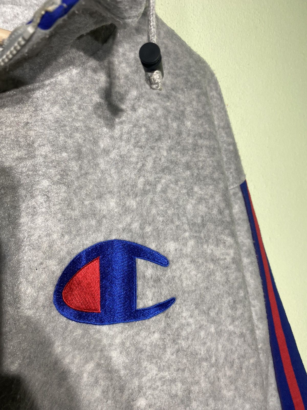 Champion 🔥Offer Me🔥Champion Fleece Hoodies Sweater Size US L / EU 52-54 / 3 - 6 Thumbnail