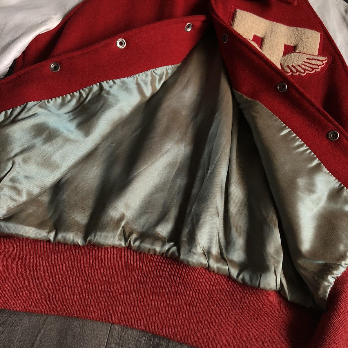 Vintage Vintage 1960s C&S Sportswear T Wings Varsity Leather Jacket Size US L / EU 52-54 / 3 - 4 Thumbnail