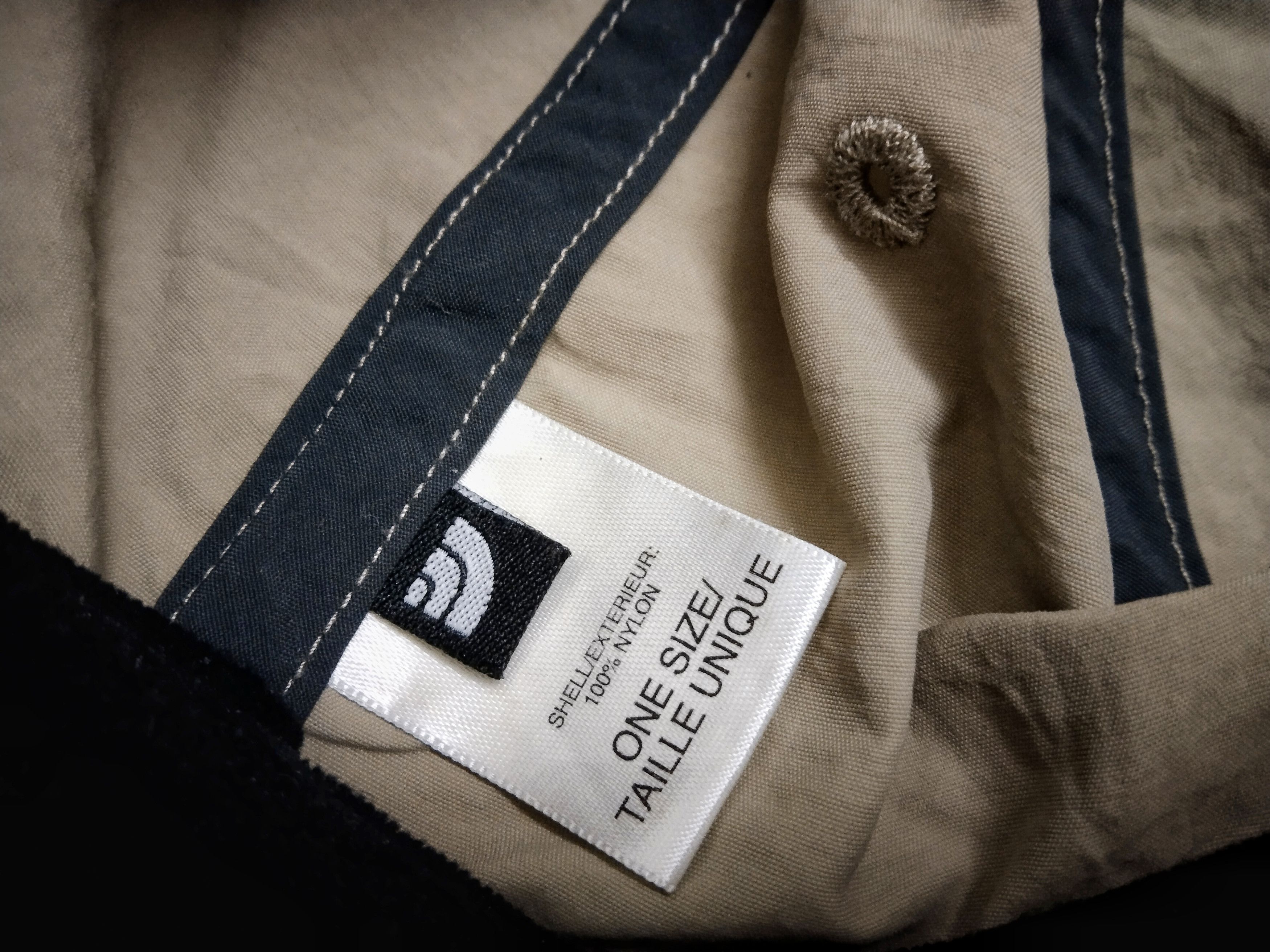 The North Face VINTAGE THE NORTH FACE CONVERTIBLE MULLET HAT Size ONE SIZE - 21 Thumbnail