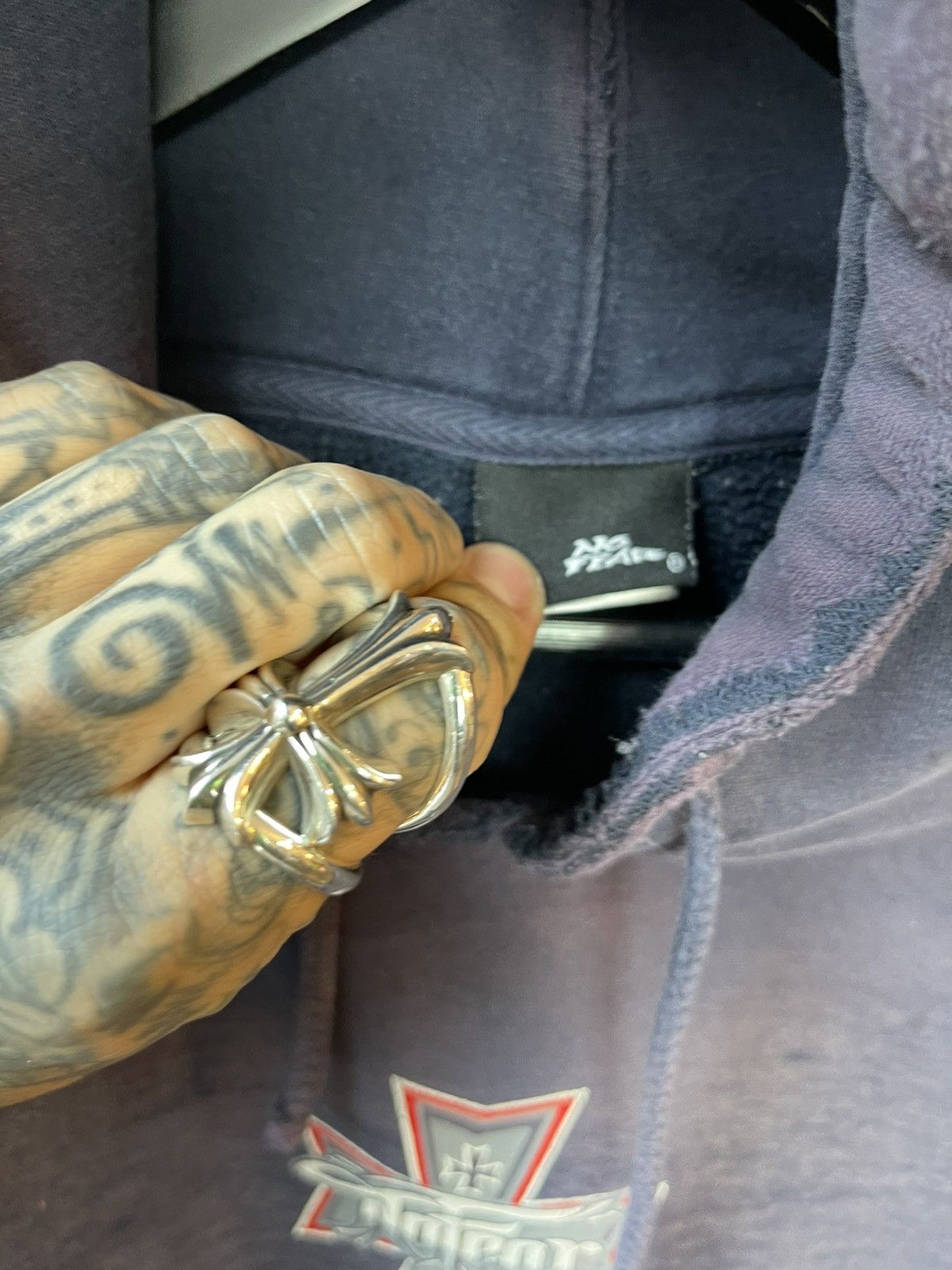 No Fear × Vintage THRASHED SUN FADED BURNOUT HOODIE SWEATER XL Baggy Size US XL / EU 56 / 4 - 5 Thumbnail