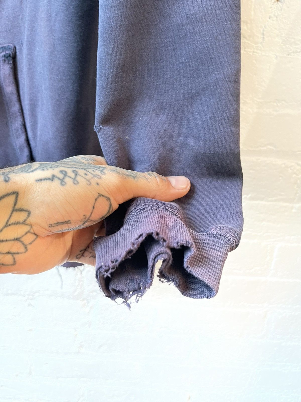 No Fear × Vintage THRASHED SUN FADED BURNOUT HOODIE SWEATER XL Baggy Size US XL / EU 56 / 4 - 9 Thumbnail