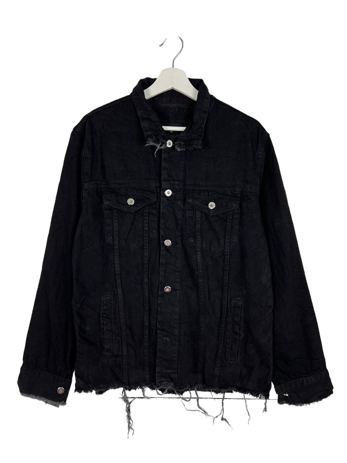 Japanese Brand FOREVER 21 MEN DENIM DISTRESSED TRUCKER JACKET Size US M / EU 48-50 / 2 - 5 Thumbnail