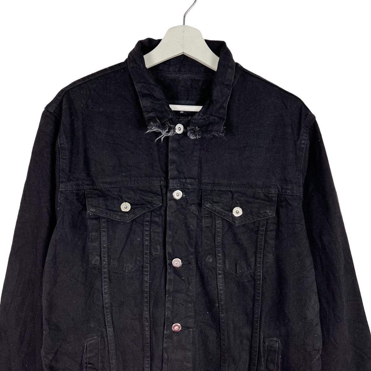 Japanese Brand FOREVER 21 MEN DENIM DISTRESSED TRUCKER JACKET Size US M / EU 48-50 / 2 - 3 Thumbnail