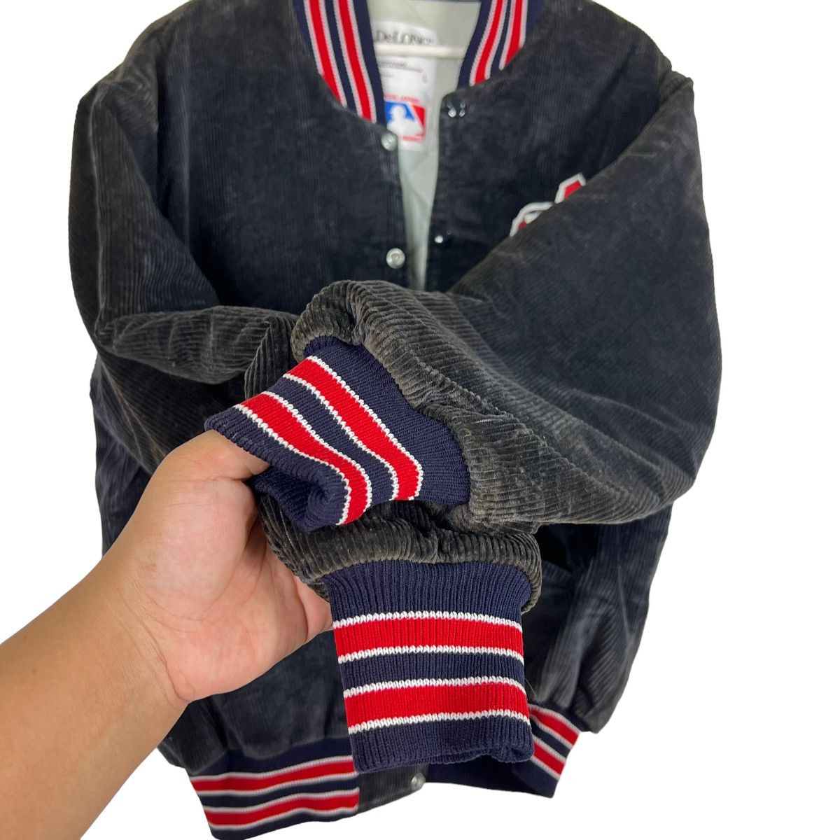 MLB 🔥 80s DELONG CLEVELAND INDIANS MLB CORDUROY BOMBER JACKET Size US L / EU 52-54 / 3 - 9 Thumbnail