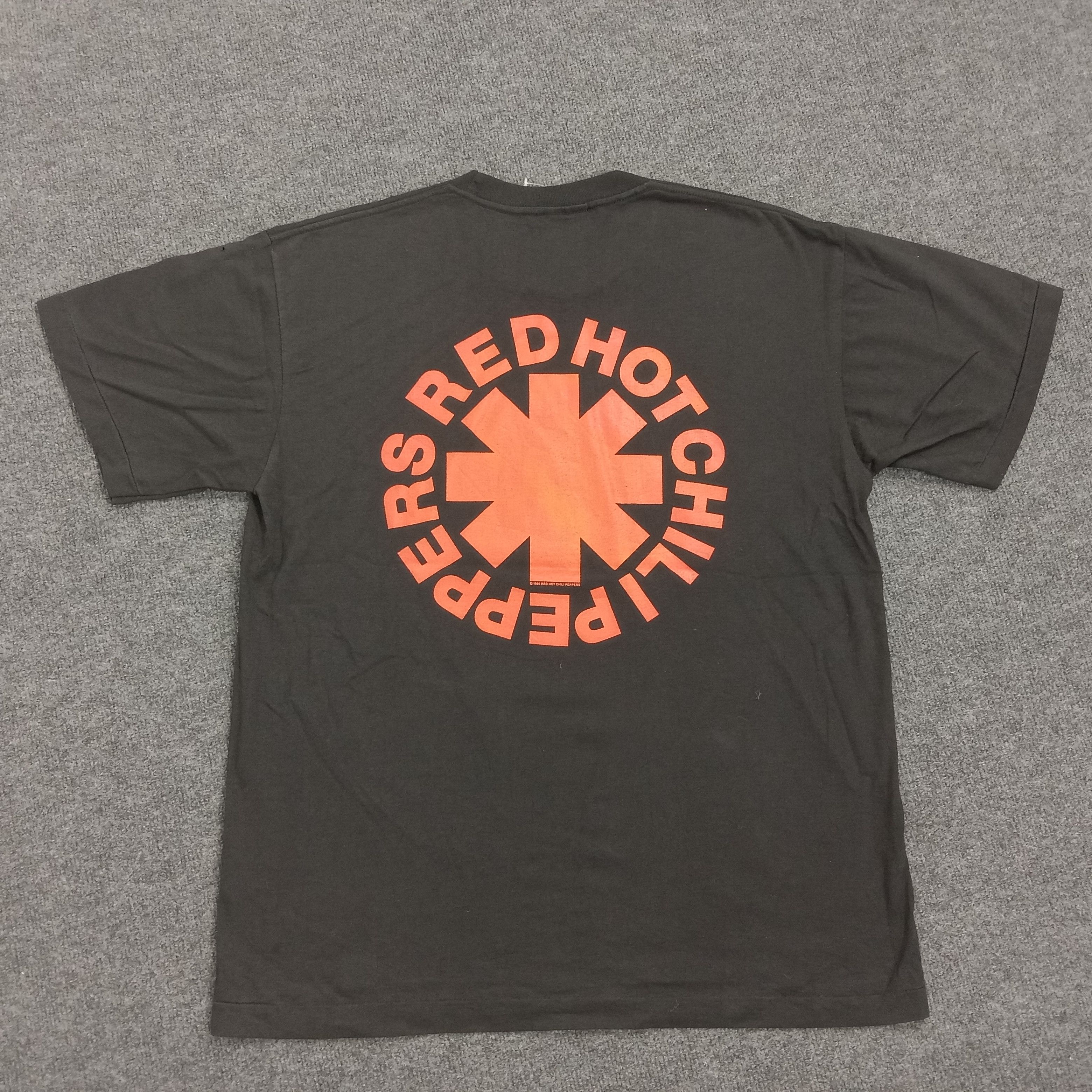 Band Tees × Vintage Vintage 90' RED HOT CHILI PEPPERS American Rock Band Tees Size US L / EU 52-54 / 3 - 2 Thumbnail