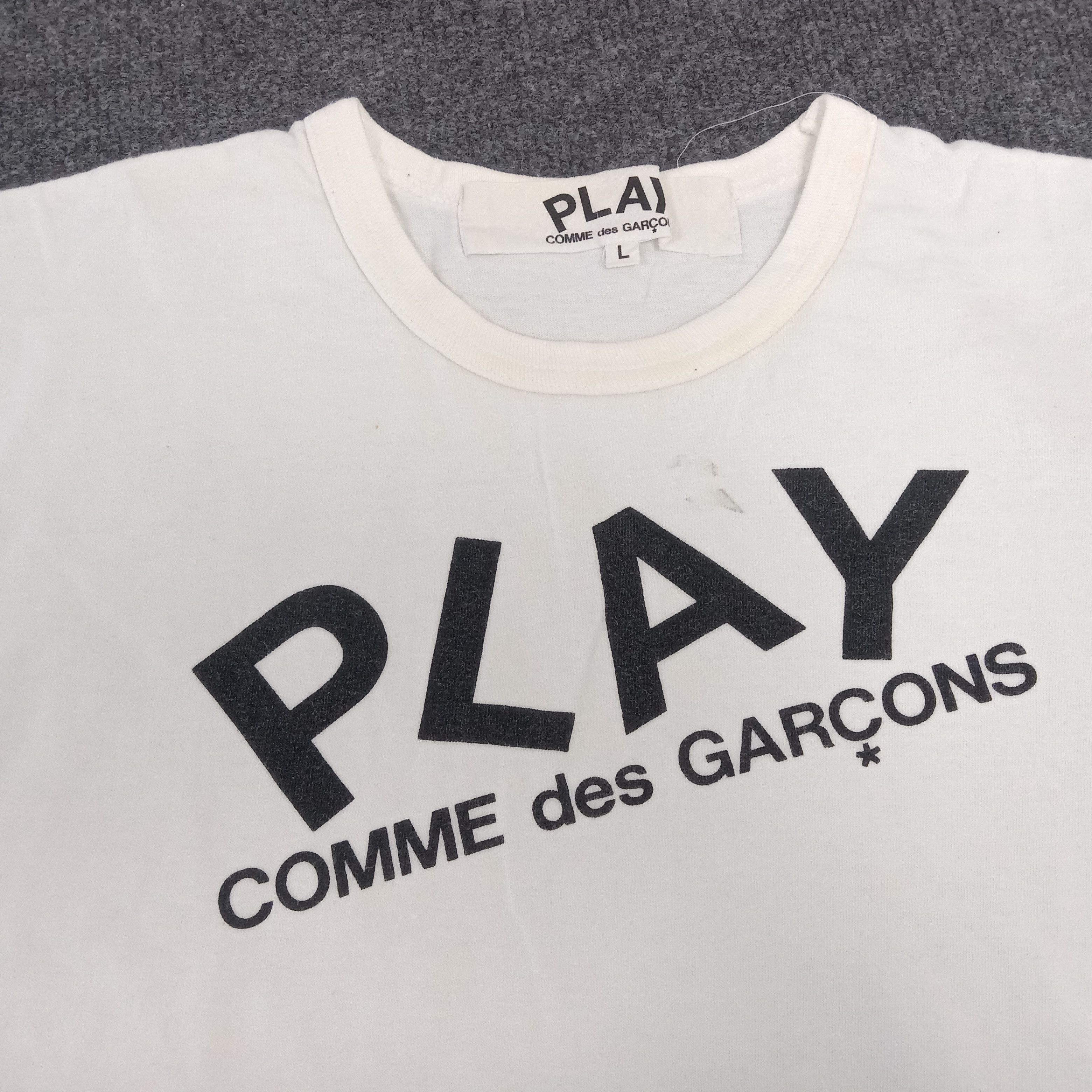 Comme des Garcons × Japanese Brand × Vintage Comme Des Garcons Play Japanese Brand Tshirt Size US M / EU 48-50 / 2 - 2 Thumbnail